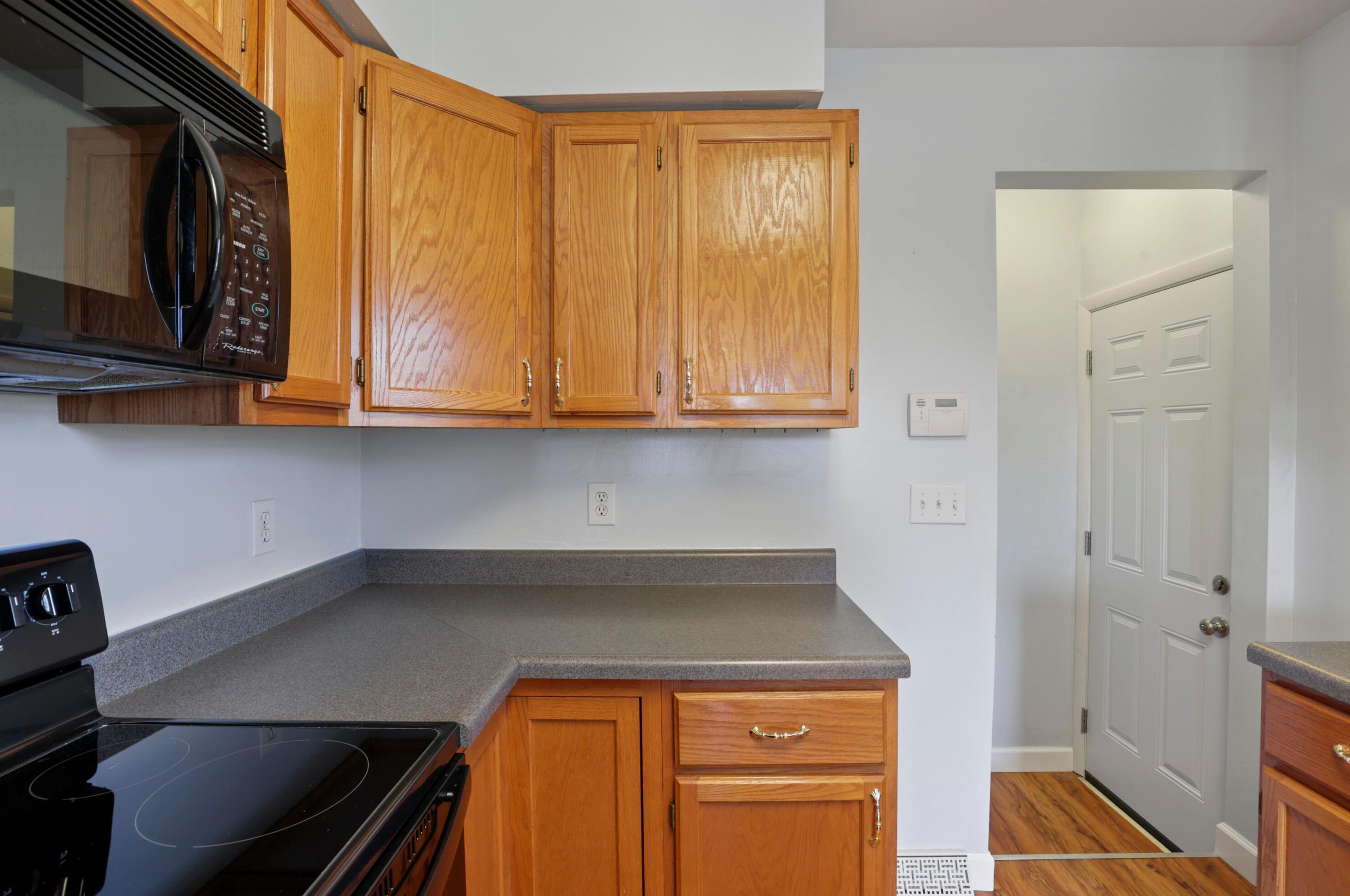 1137 Brown Rd, Columbus OH 43223-3003 exterior