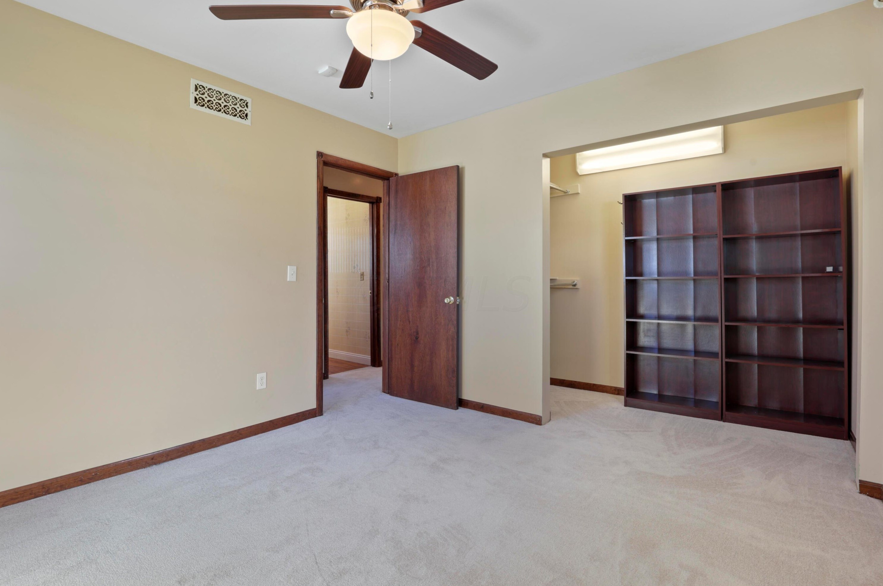 1137 Brown Rd, Columbus OH 43223-3003 exterior