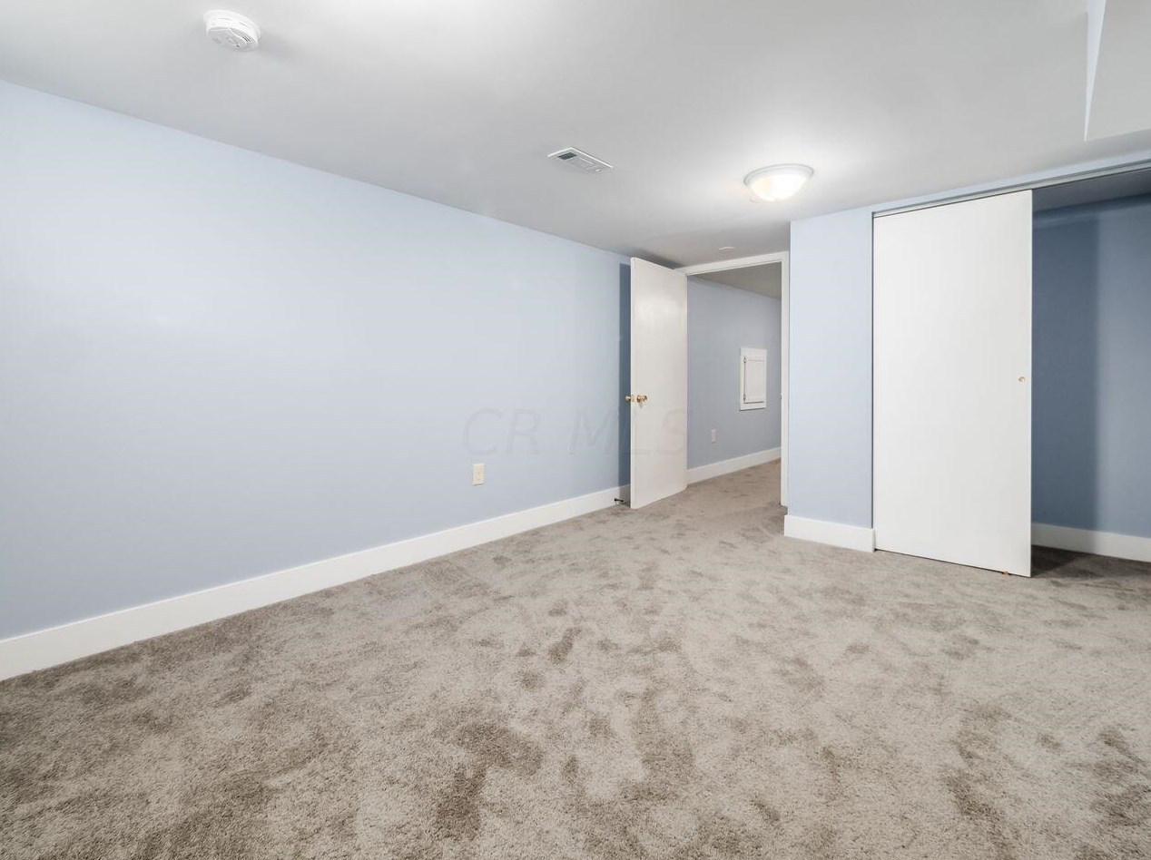 2258 Ontario St, Columbus OH  43211-2005 exterior