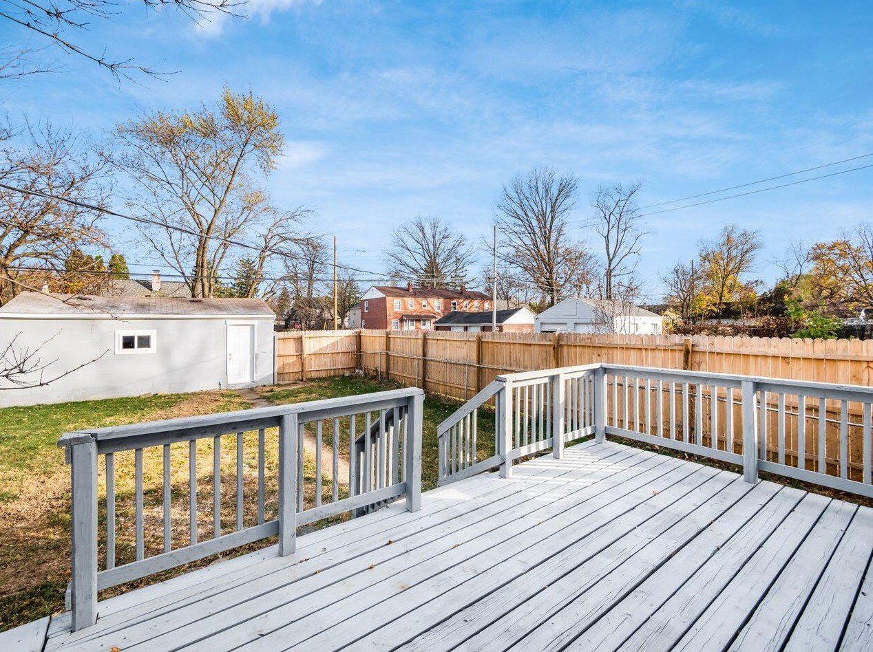 2258 Ontario St, Columbus OH  43211-2005 exterior