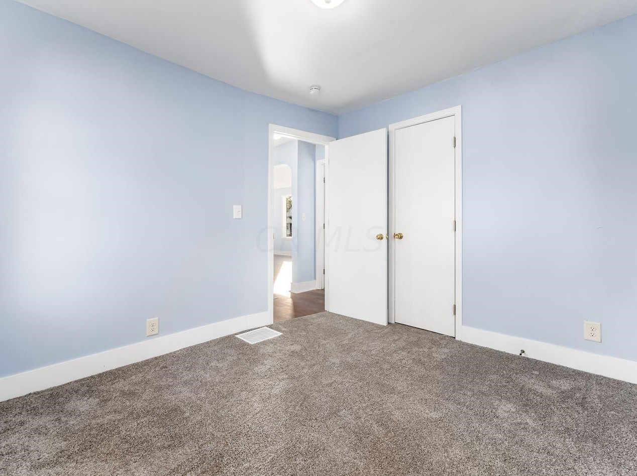 2258 Ontario St, Columbus OH  43211-2005 exterior