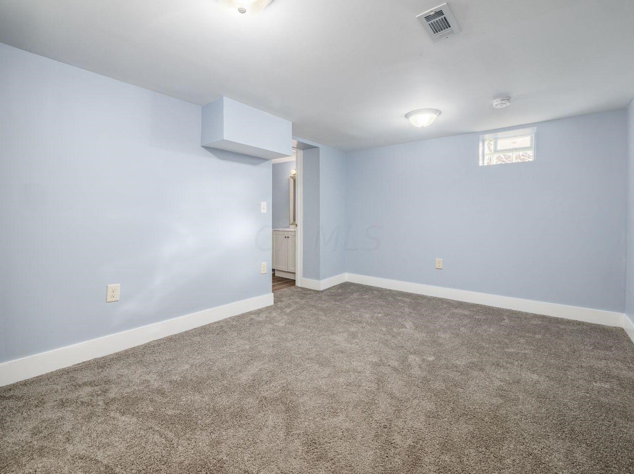 2258 Ontario St, Columbus OH  43211-2005 exterior