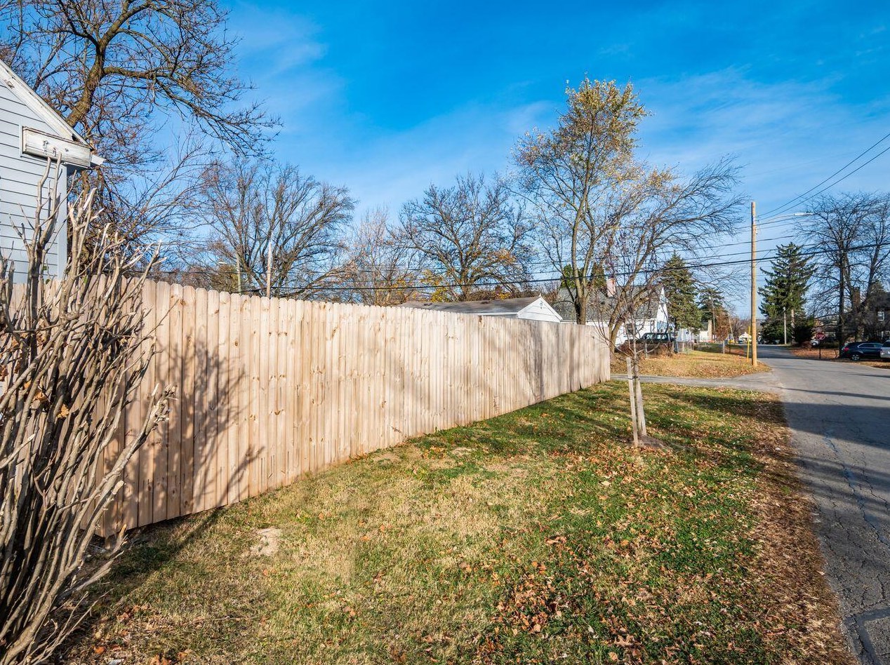 2258 Ontario St, Columbus OH  43211-2005 exterior