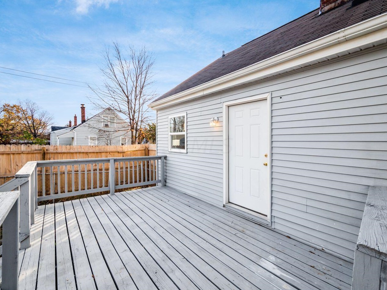 2258 Ontario St, Columbus OH  43211-2005 exterior