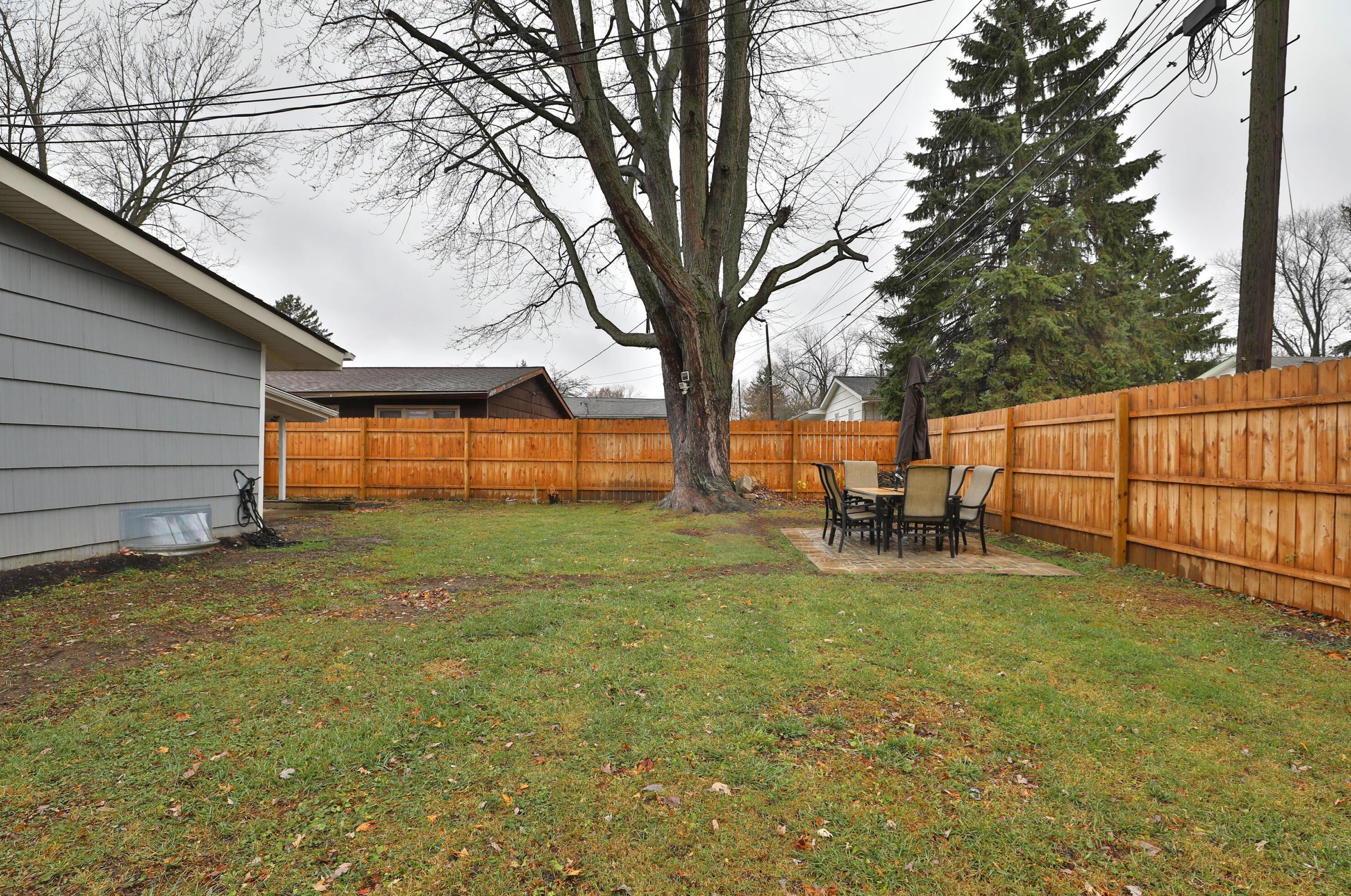 1108 Elmore Ave, Columbus OH  43224-2715 exterior