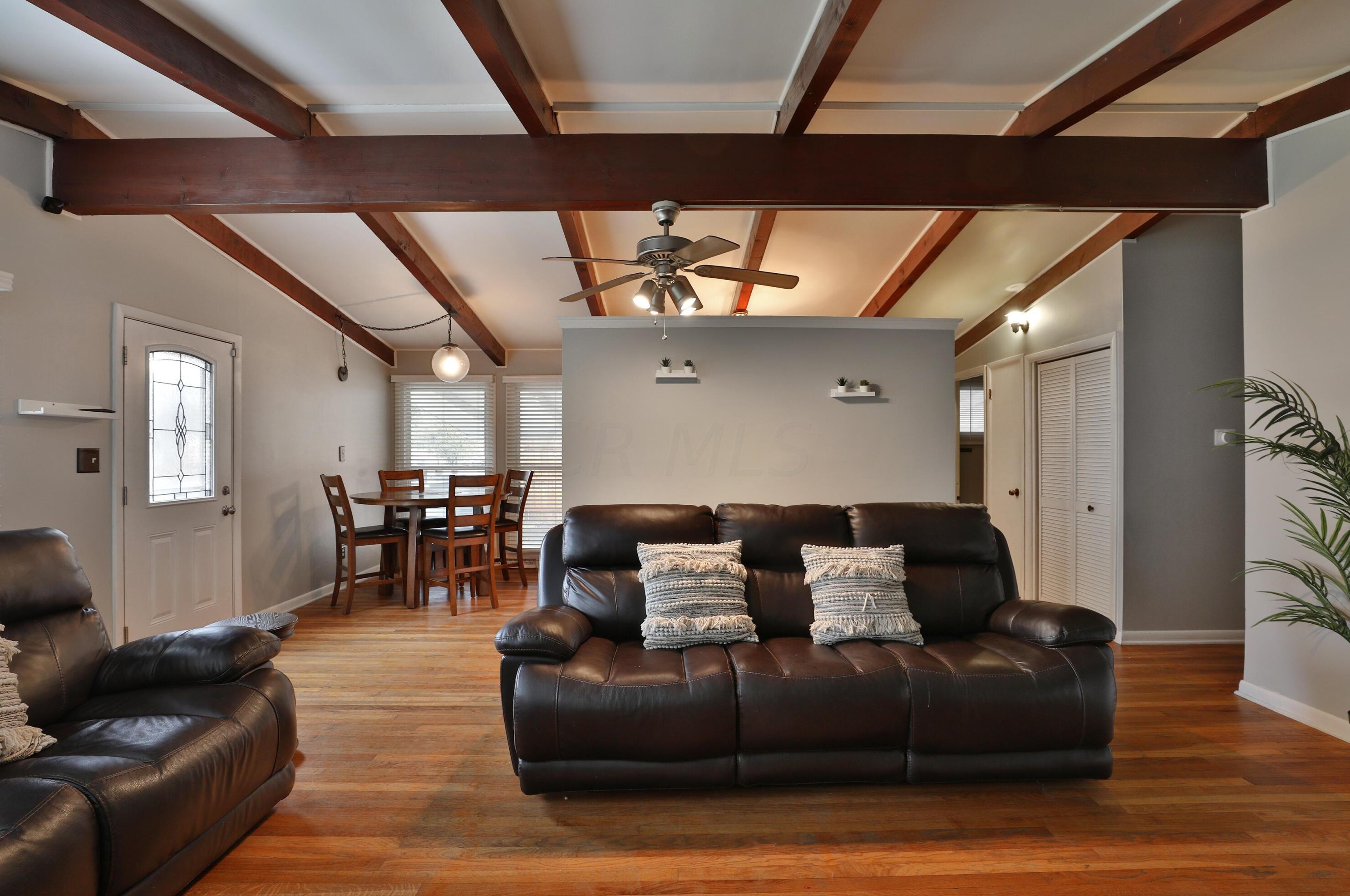 1108 Elmore Ave, Columbus OH  43224-2715 exterior