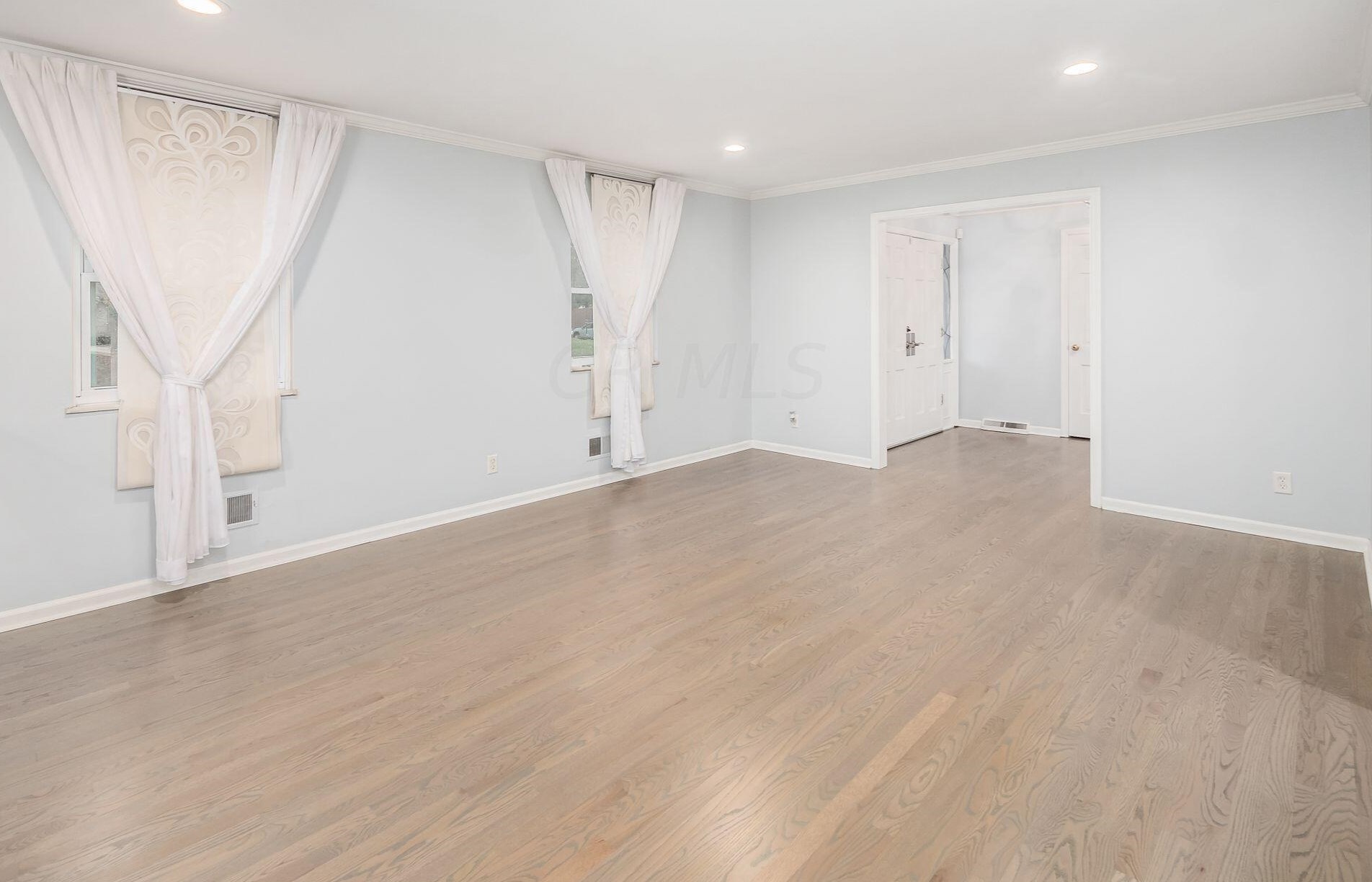 2511 Schaaf Dr, Columbus OH  43209-3209 exterior