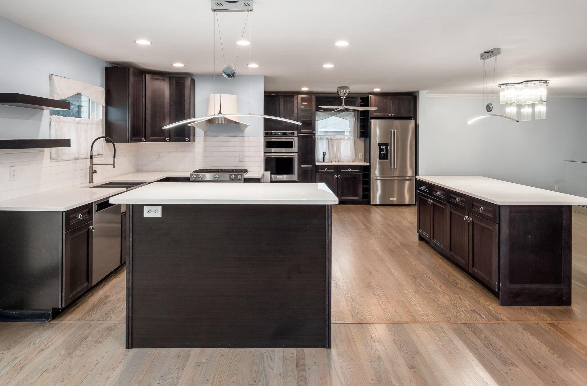 2511 Schaaf Dr, Columbus OH  43209-3209 exterior