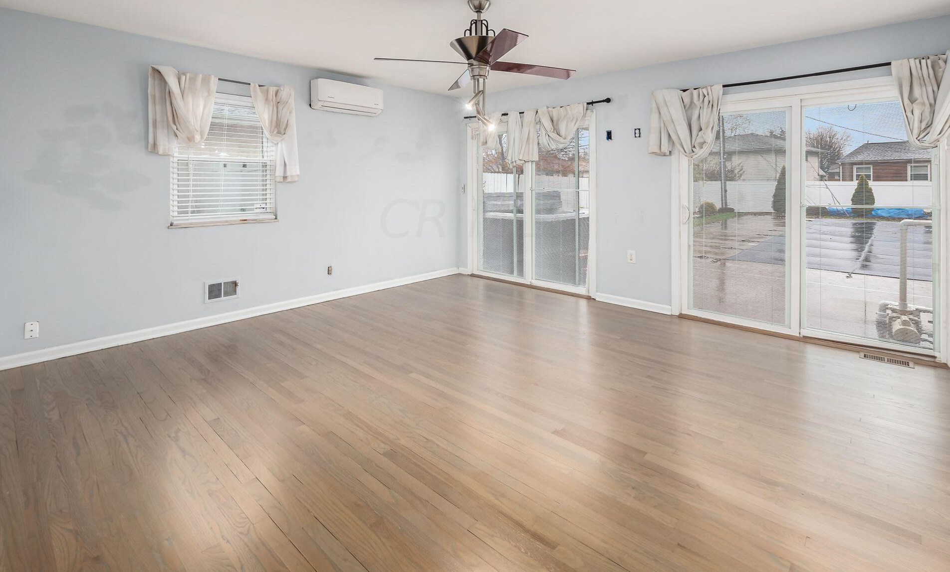 2511 Schaaf Dr, Columbus OH  43209-3209 exterior