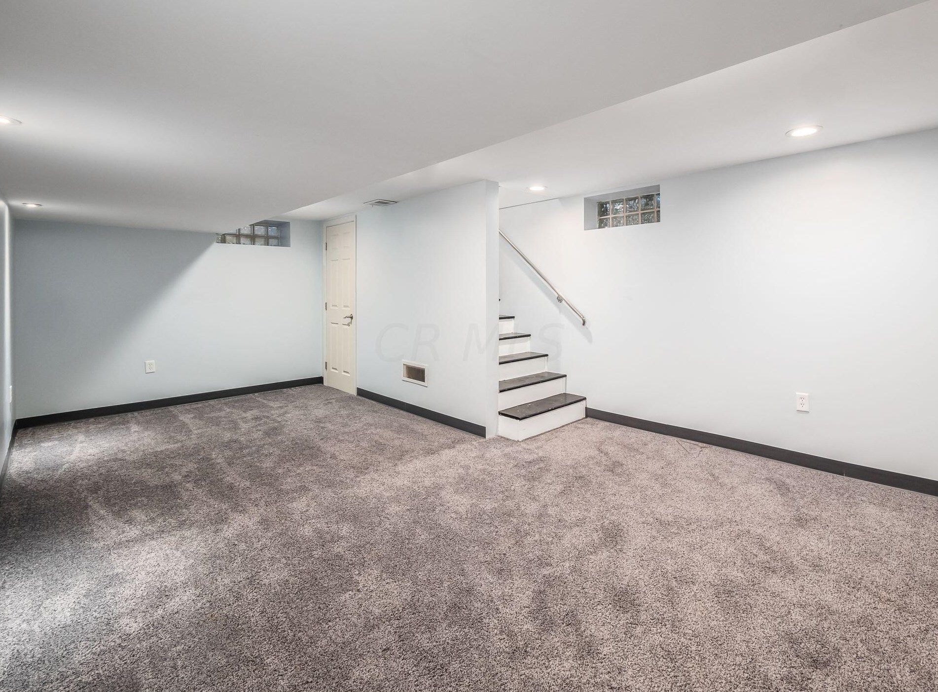 2511 Schaaf Dr, Columbus OH  43209-3209 exterior