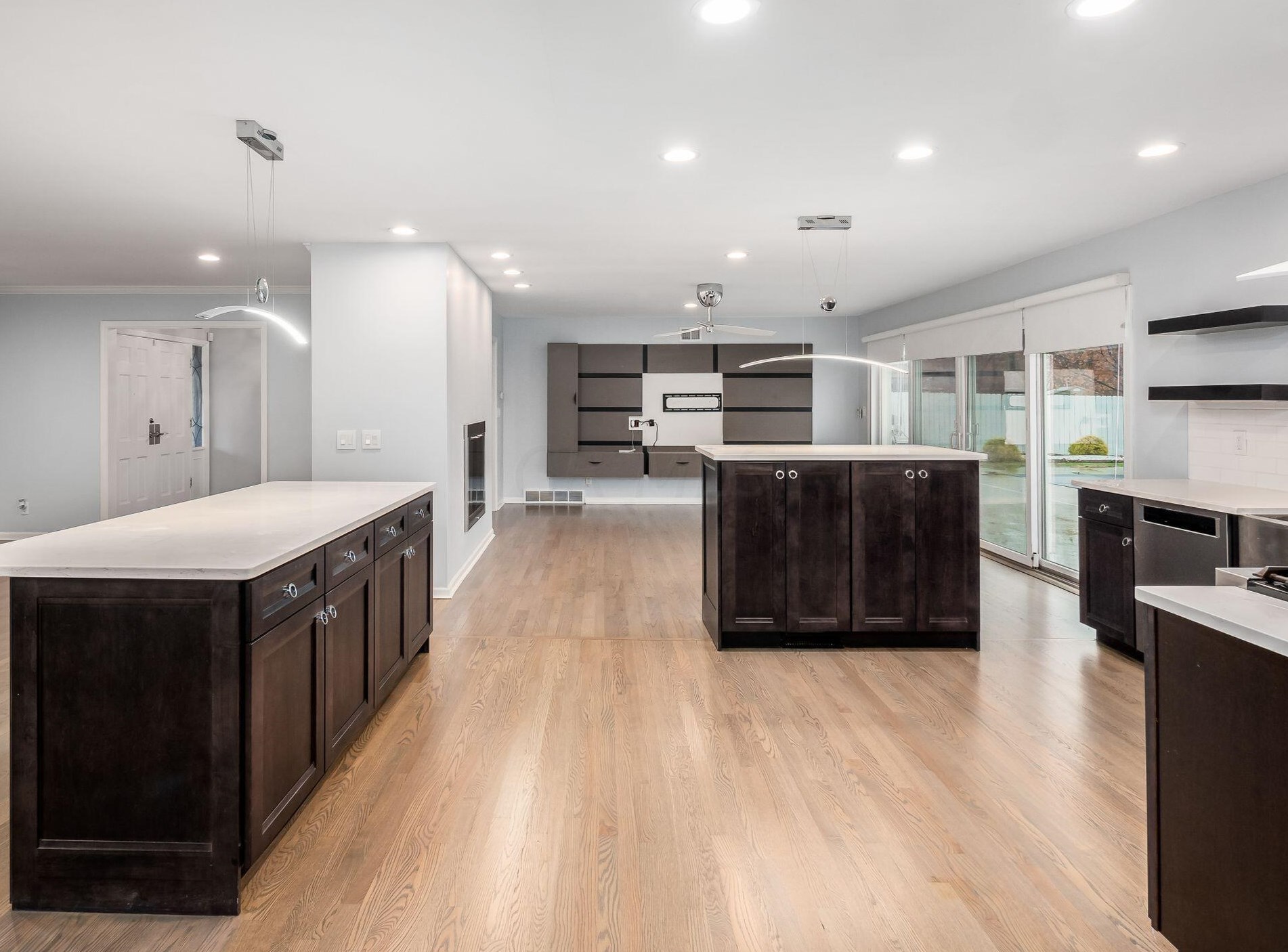 2511 Schaaf Dr, Columbus OH  43209-3209 exterior