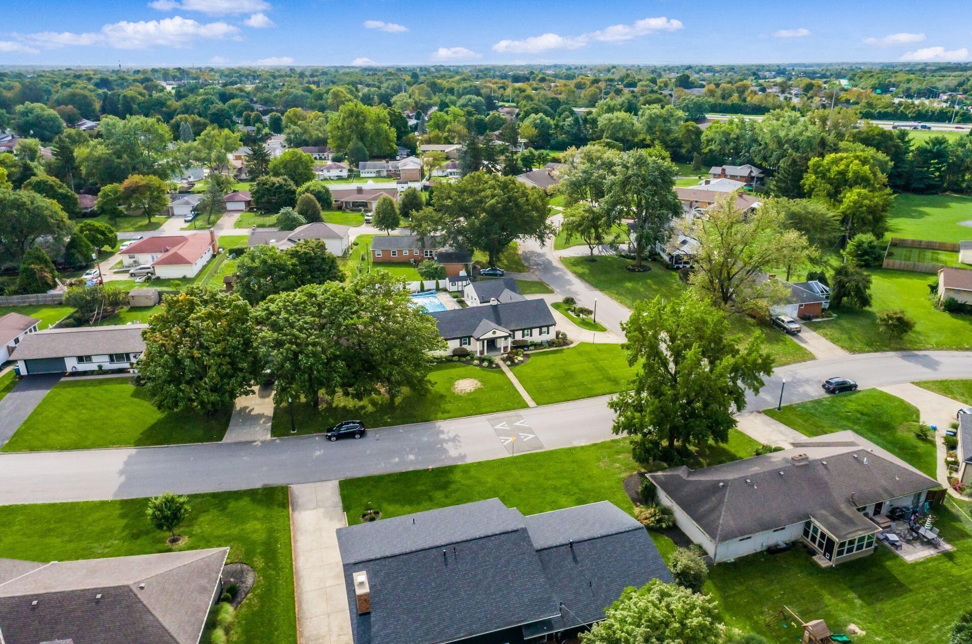 2511 Schaaf Dr, Columbus OH  43209-3209 exterior