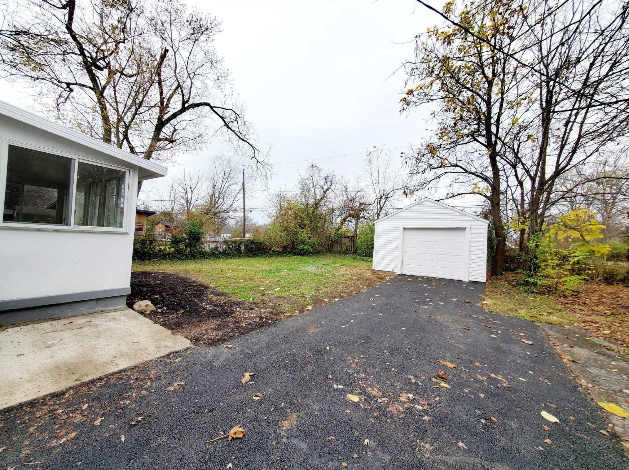 2357 Taylor Ave, Columbus OH  43211-2358 exterior