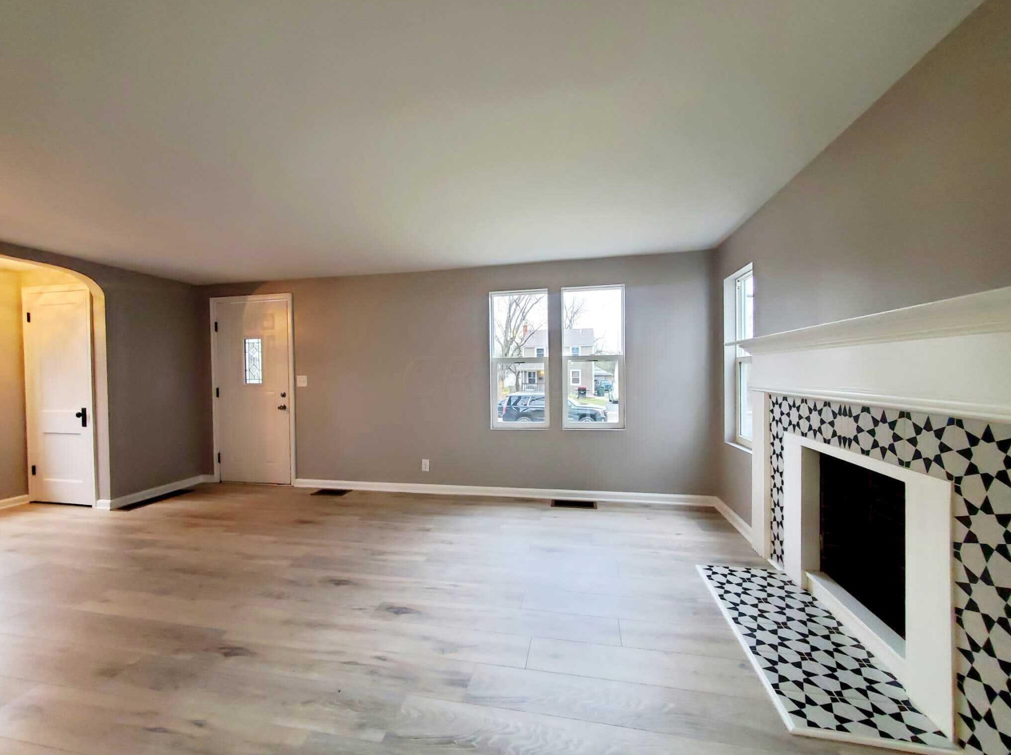 2357 Taylor Ave, Columbus OH  43211-2358 exterior