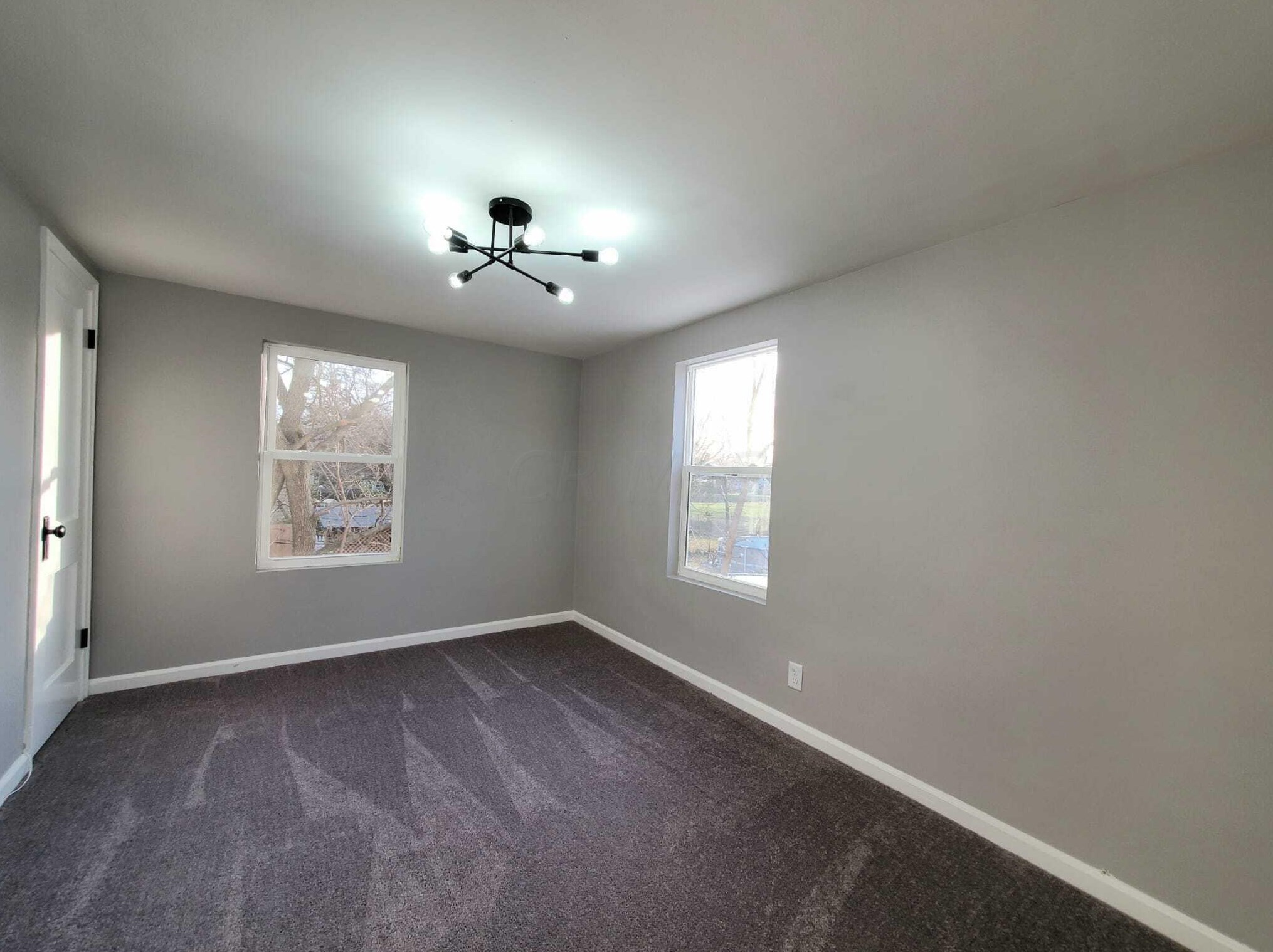 2357 Taylor Ave, Columbus OH  43211-2358 exterior