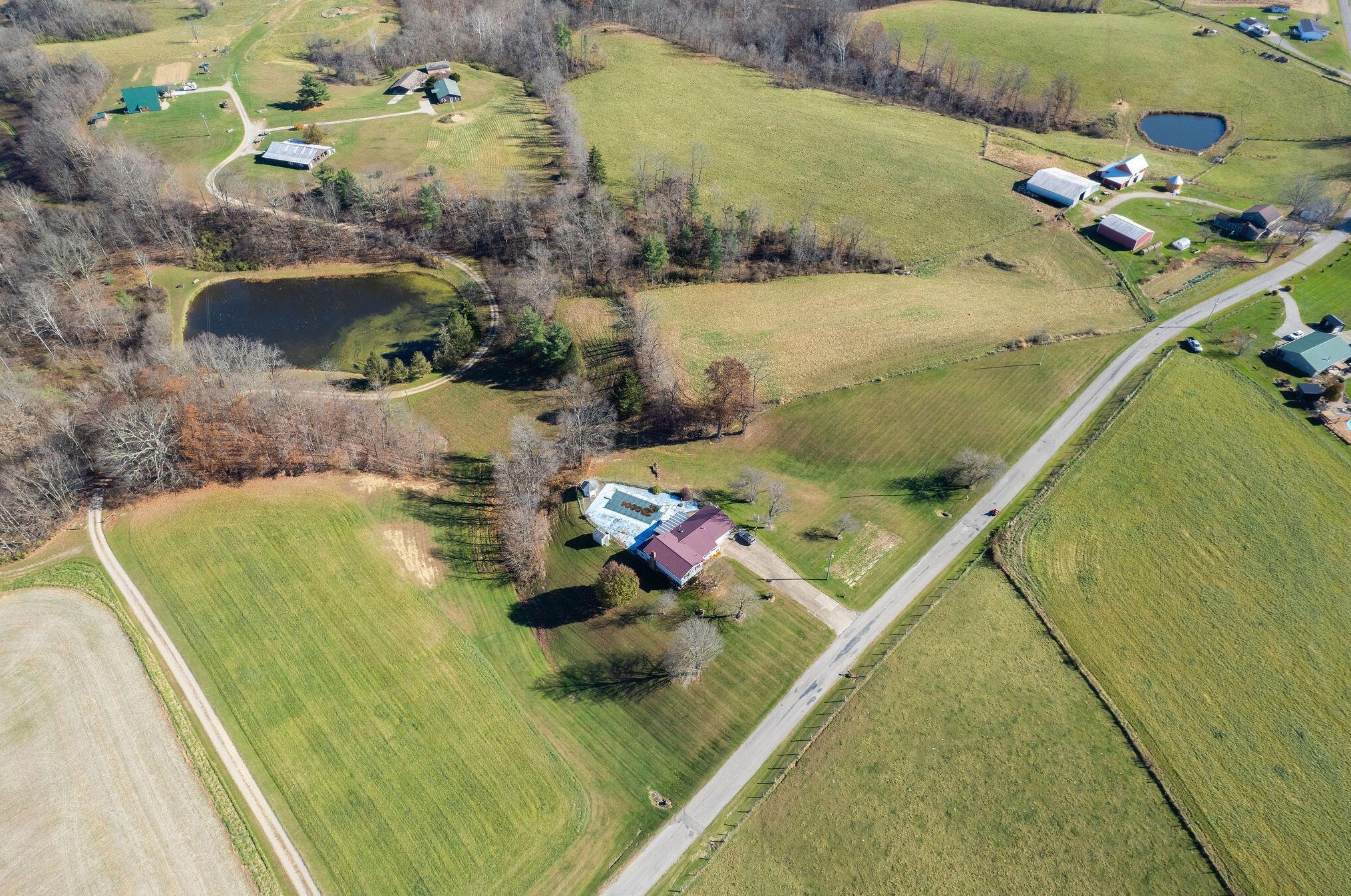 9340 Stoneburner Rd, Crooksville OH  43731-9430 exterior