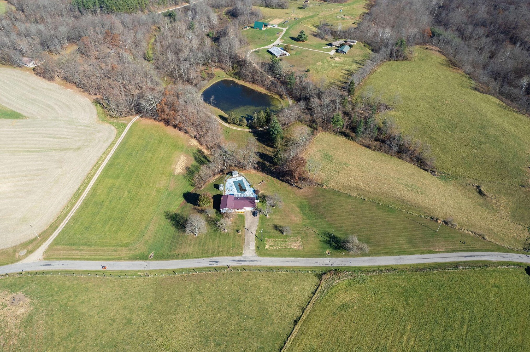 9340 Stoneburner Rd, Crooksville OH  43731-9430 exterior