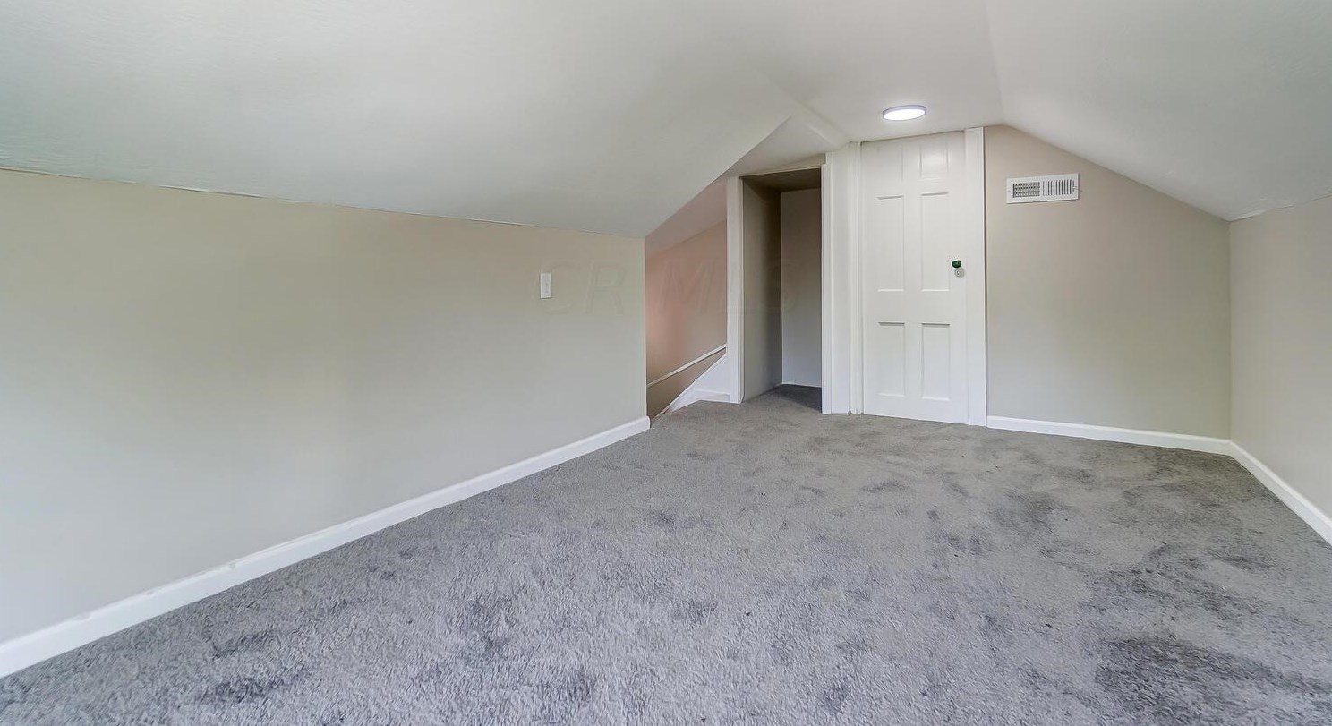 70 Burgess Ave, Columbus OH  43204-3251 exterior