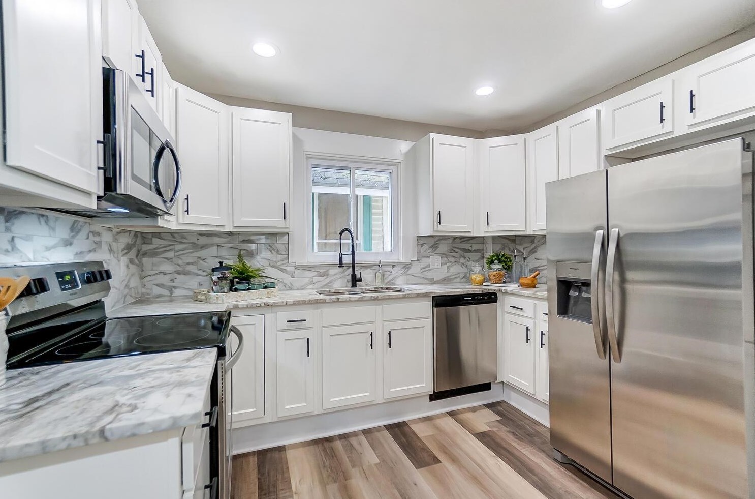 70 Burgess Ave, Columbus OH  43204-3251 exterior