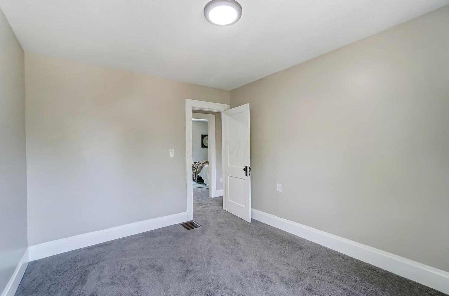 70 Burgess Ave, Columbus OH  43204-3251 exterior