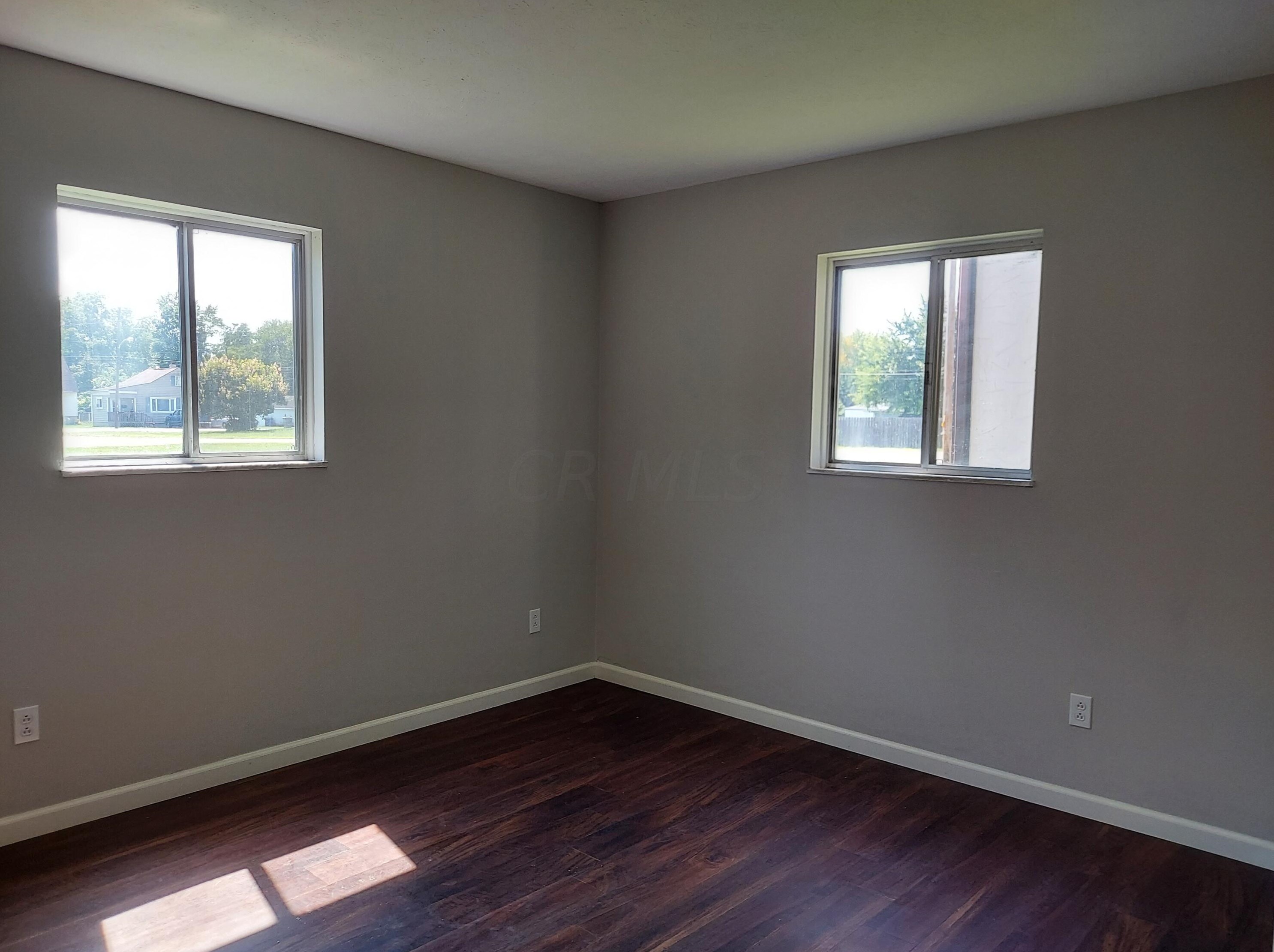 822 Whitethorne Ave, Columbus OH 43223-2025 exterior