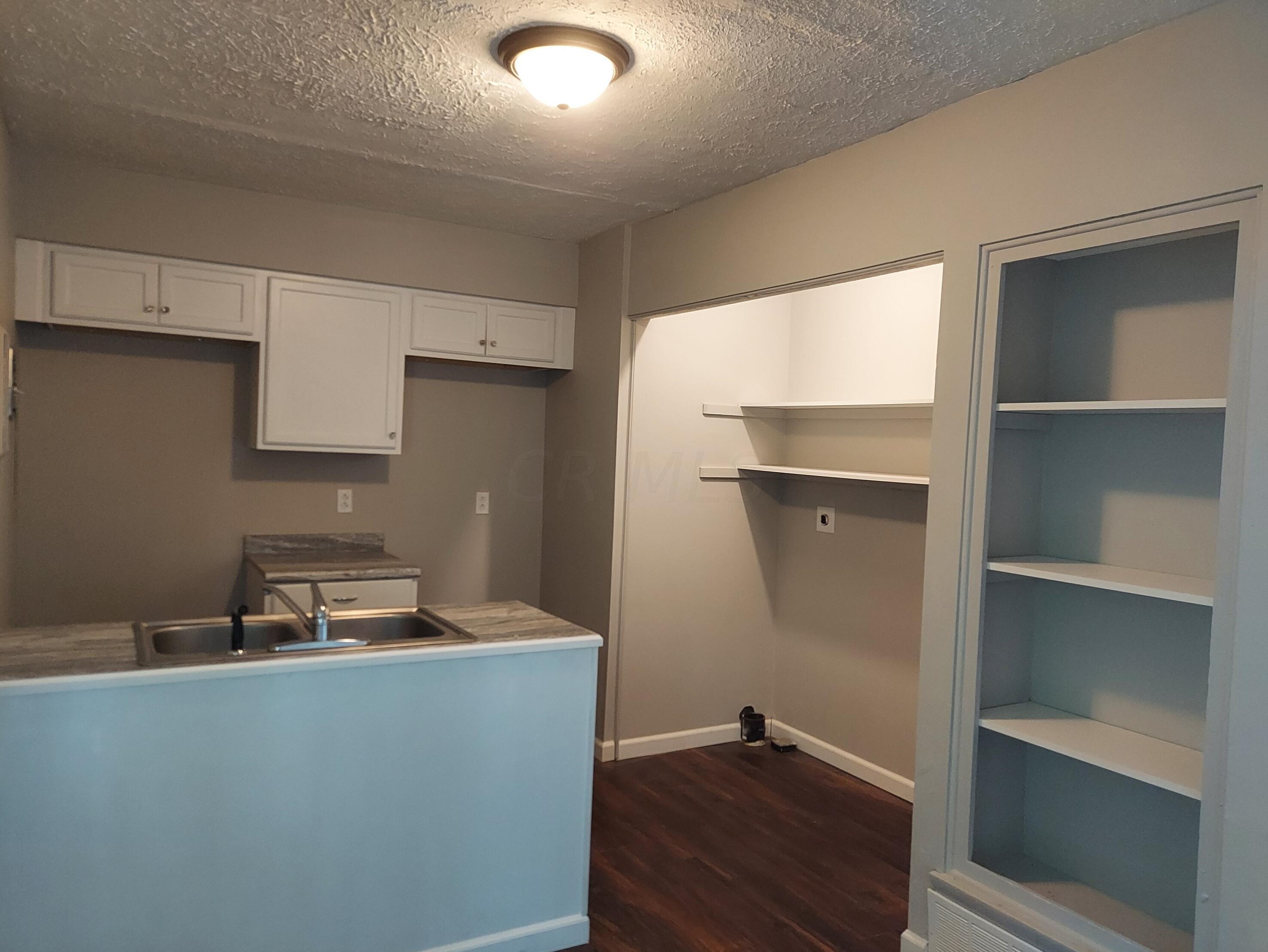 822 Whitethorne Ave, Columbus OH 43223-2025 exterior