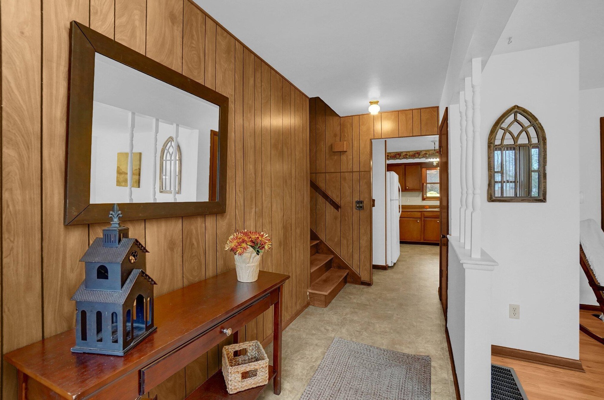 6569 Bosworth Sq, Columbus OH 43229-1328 exterior