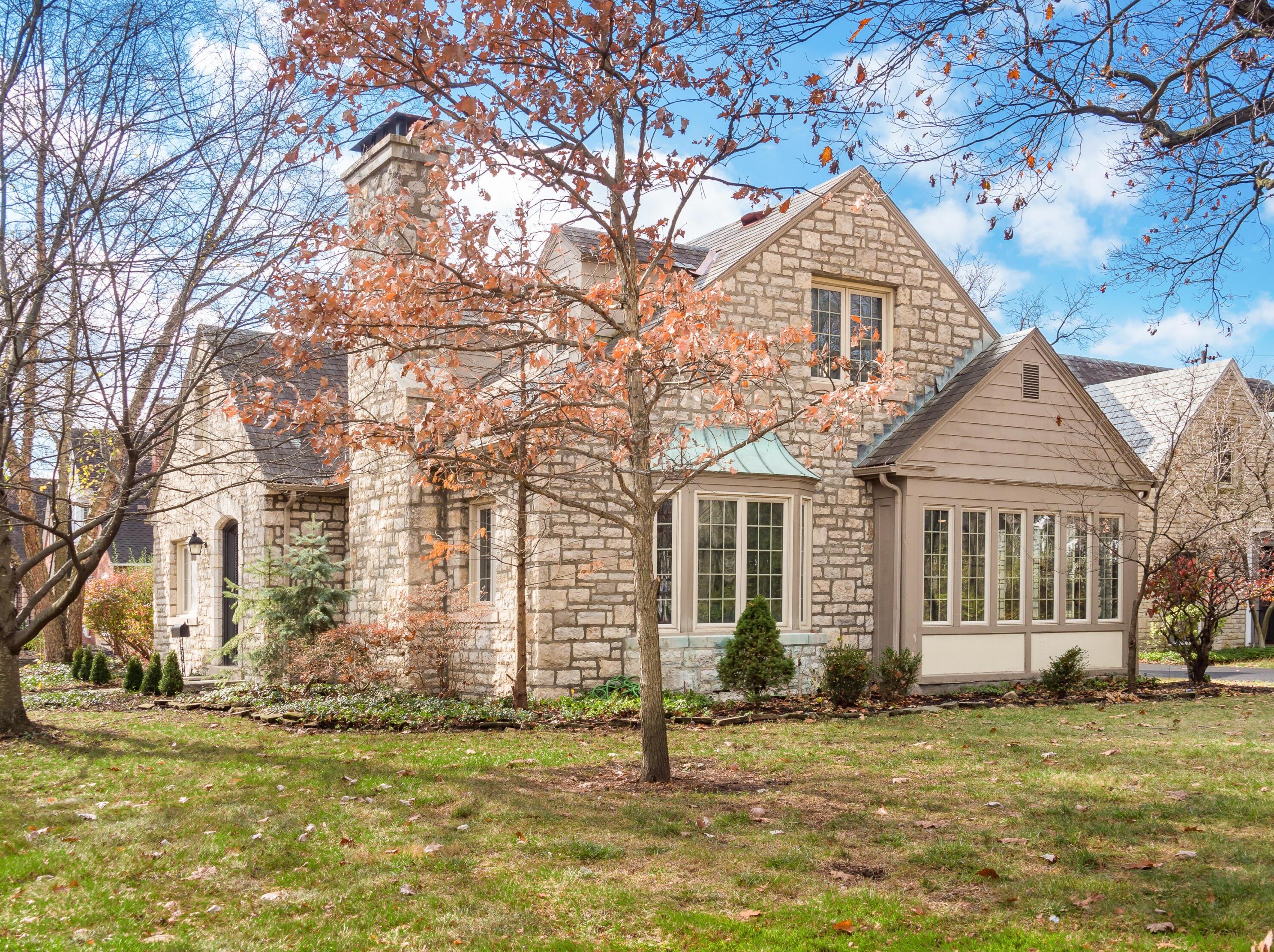 2529 Broad St, Columbus OH  43204-3322 exterior