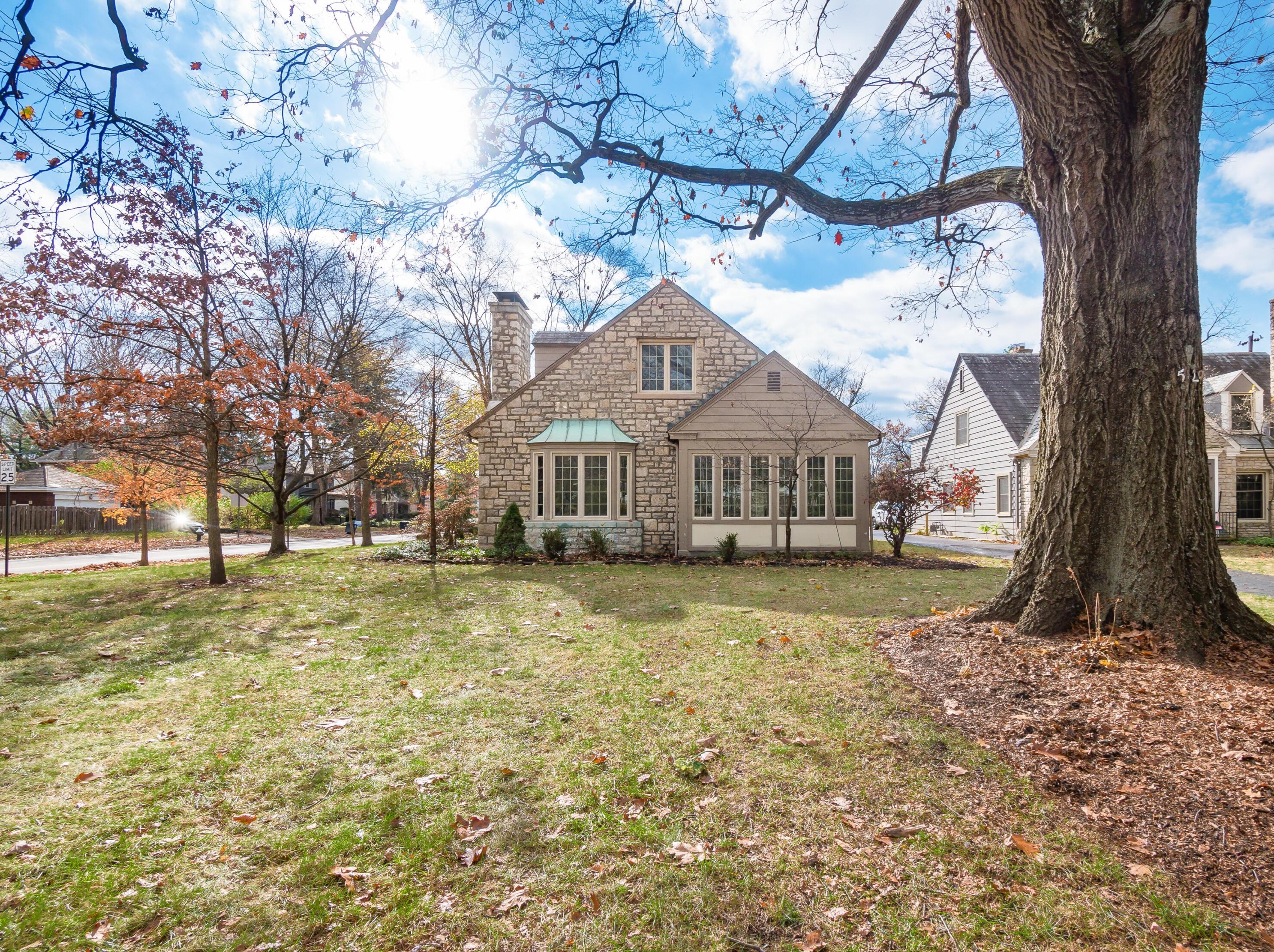 2529 Broad St, Columbus OH  43204-3322 exterior