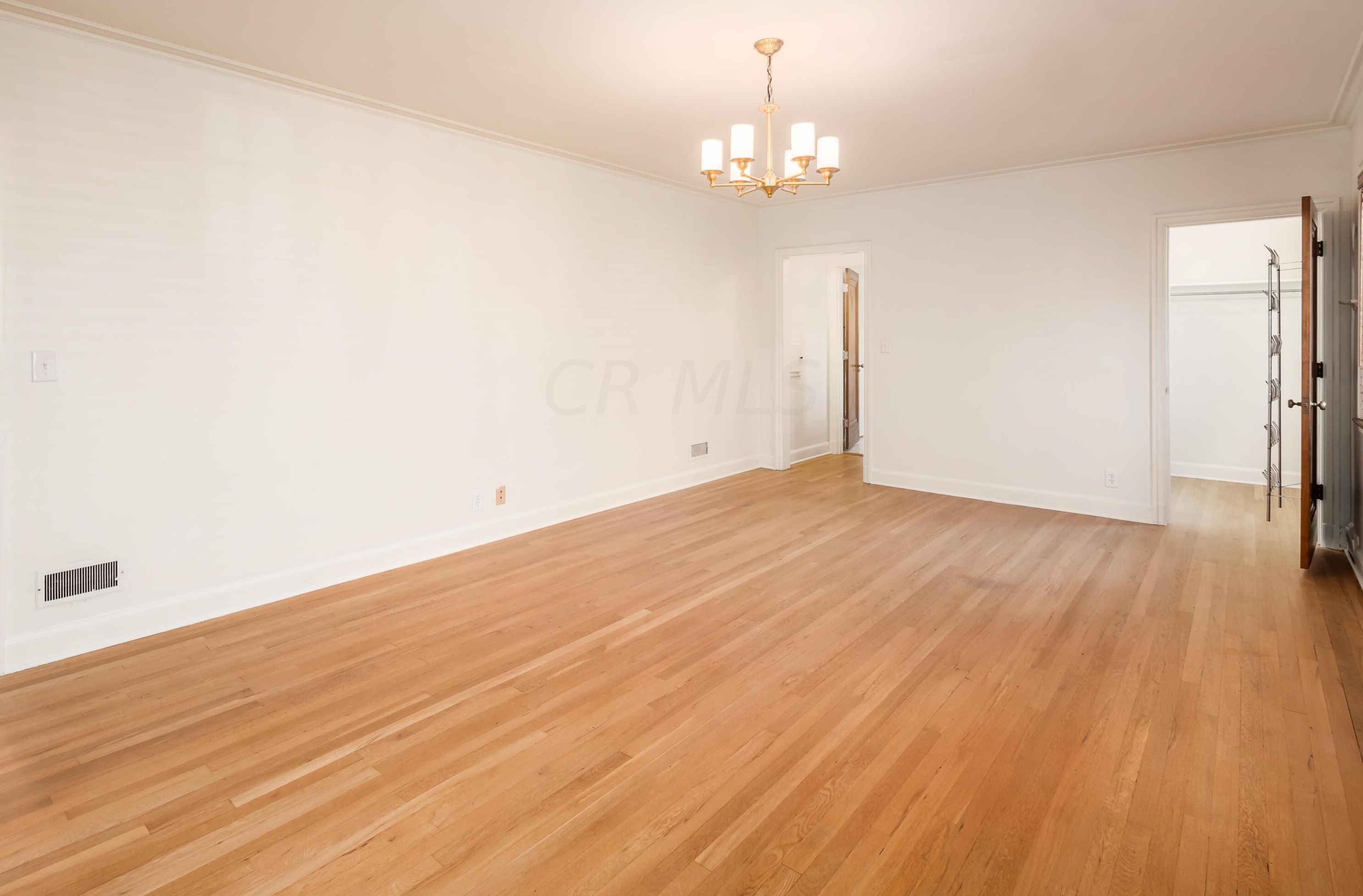 2529 Broad St, Columbus OH  43204-3322 exterior