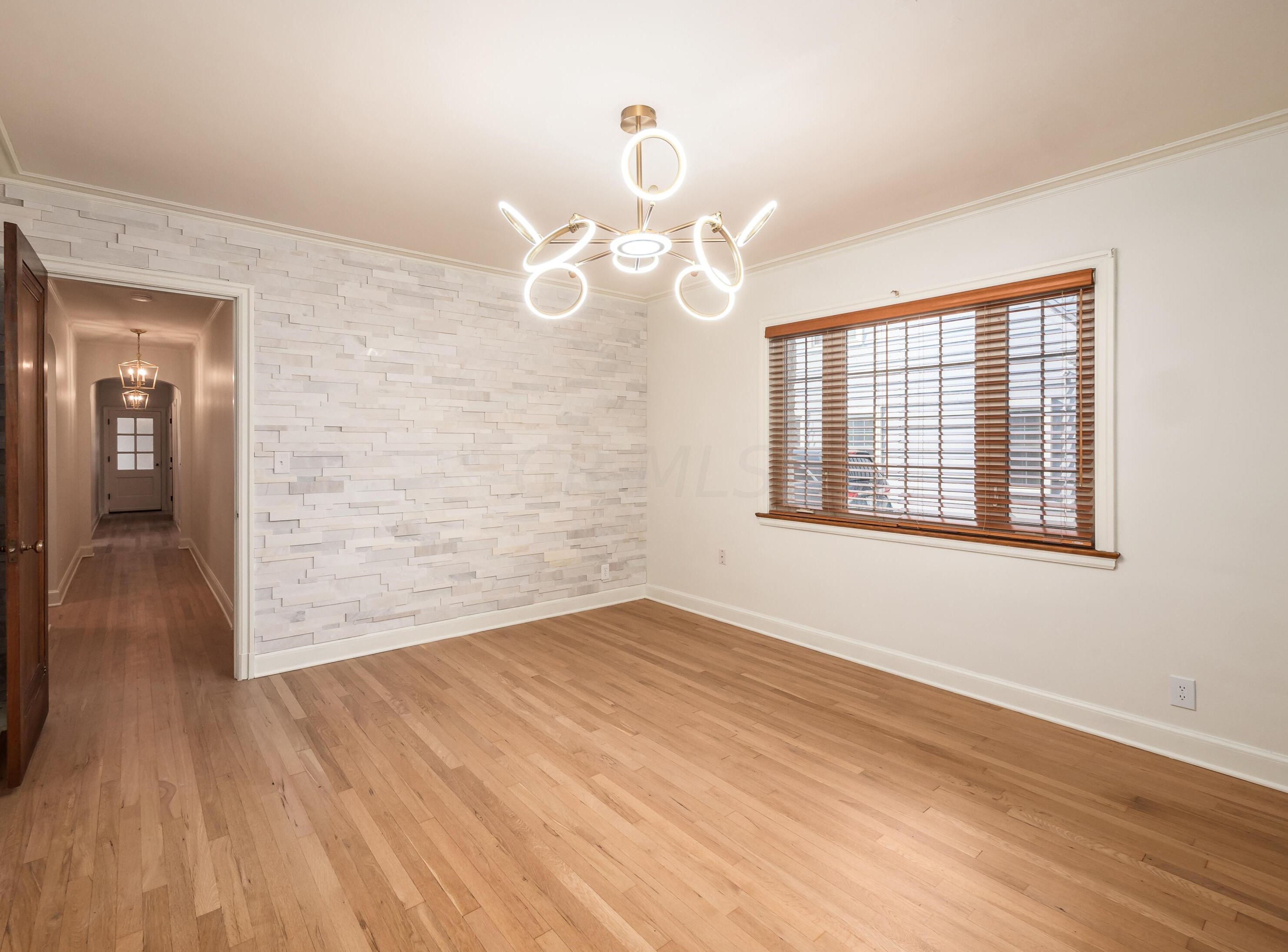 2529 Broad St, Columbus OH  43204-3322 exterior