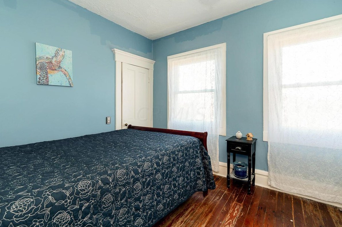 223 Monroe Ave, Columbus OH 43203-1443 exterior