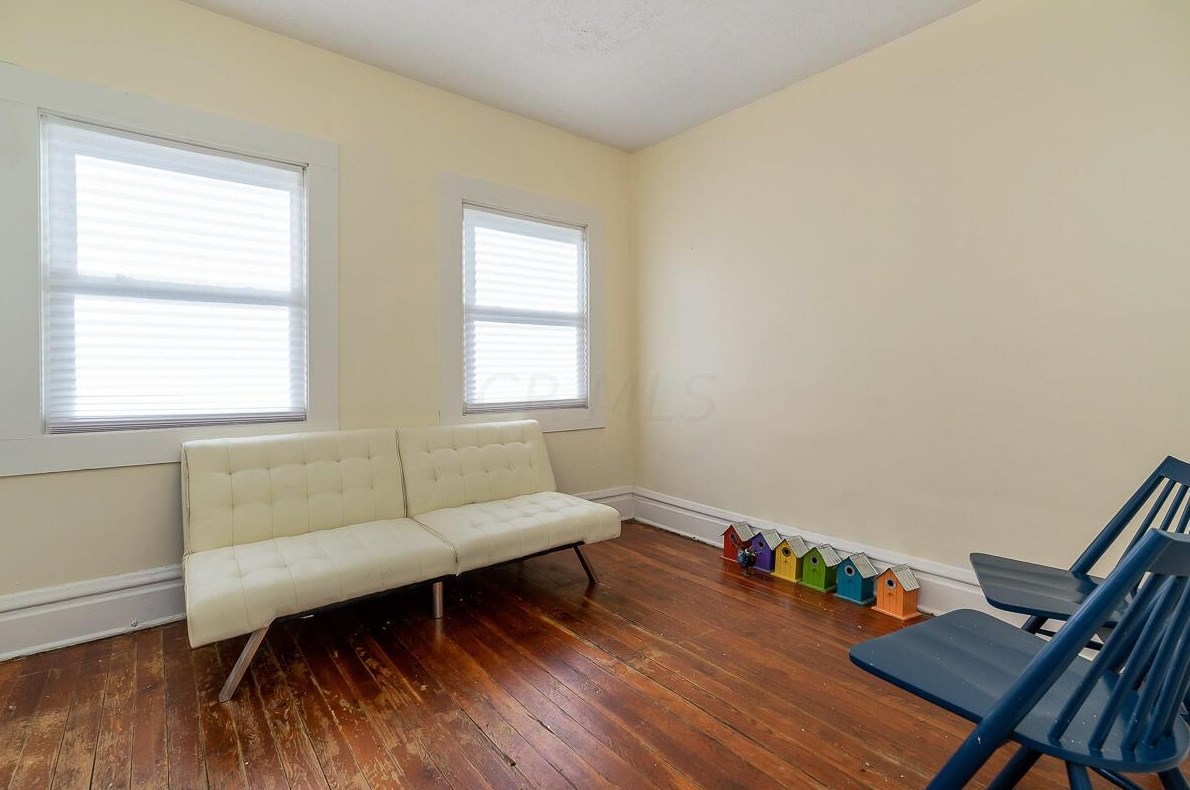 223 Monroe Ave, Columbus OH 43203-1443 exterior