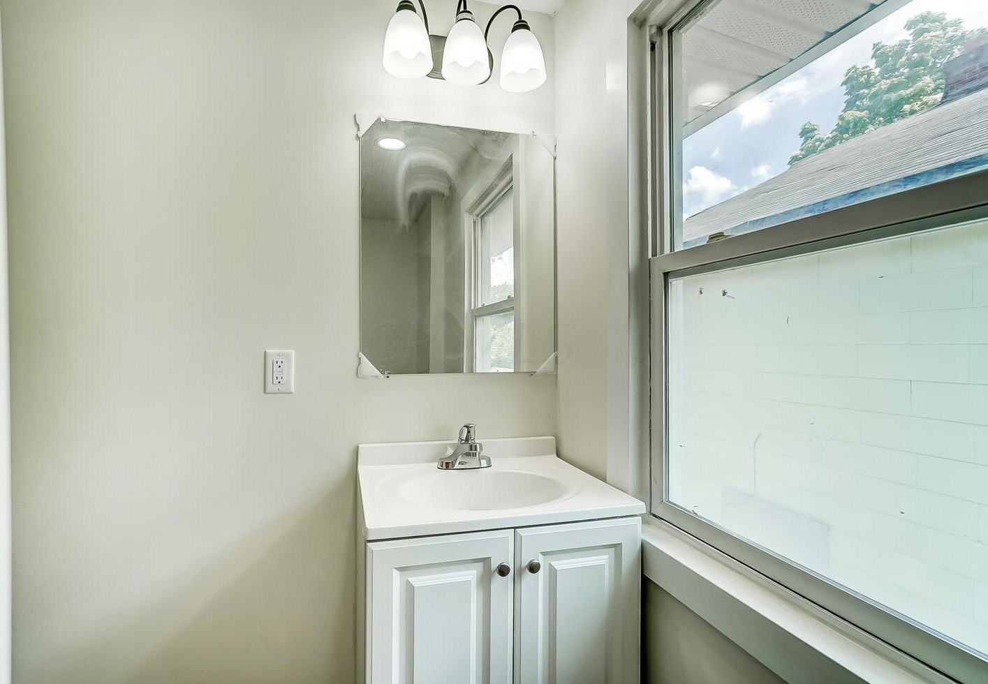 1163 20th Ave, Columbus OH  43211-2507 exterior