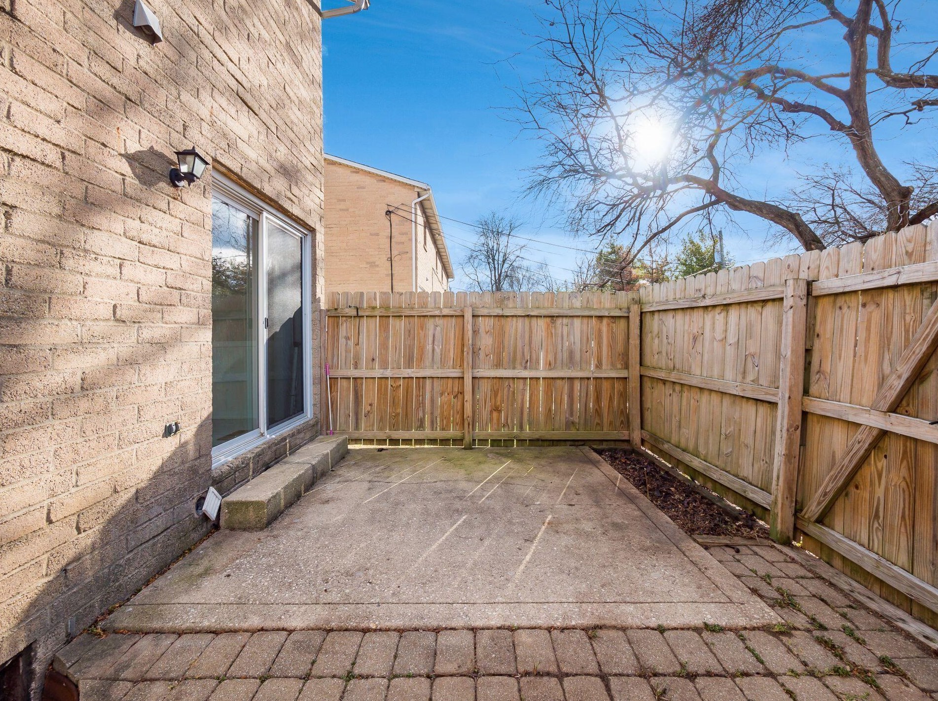 3503 Sunset Dr, Columbus OH 43221-1715 exterior