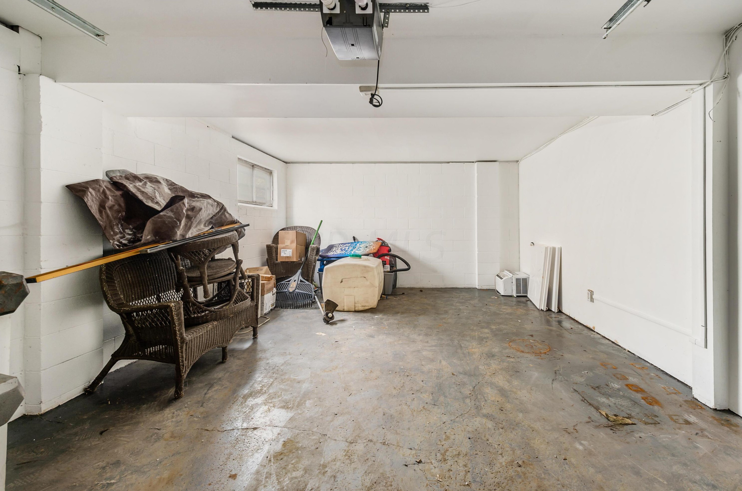 1866 Pannell Ave, Columbus OH 43207-1654 exterior