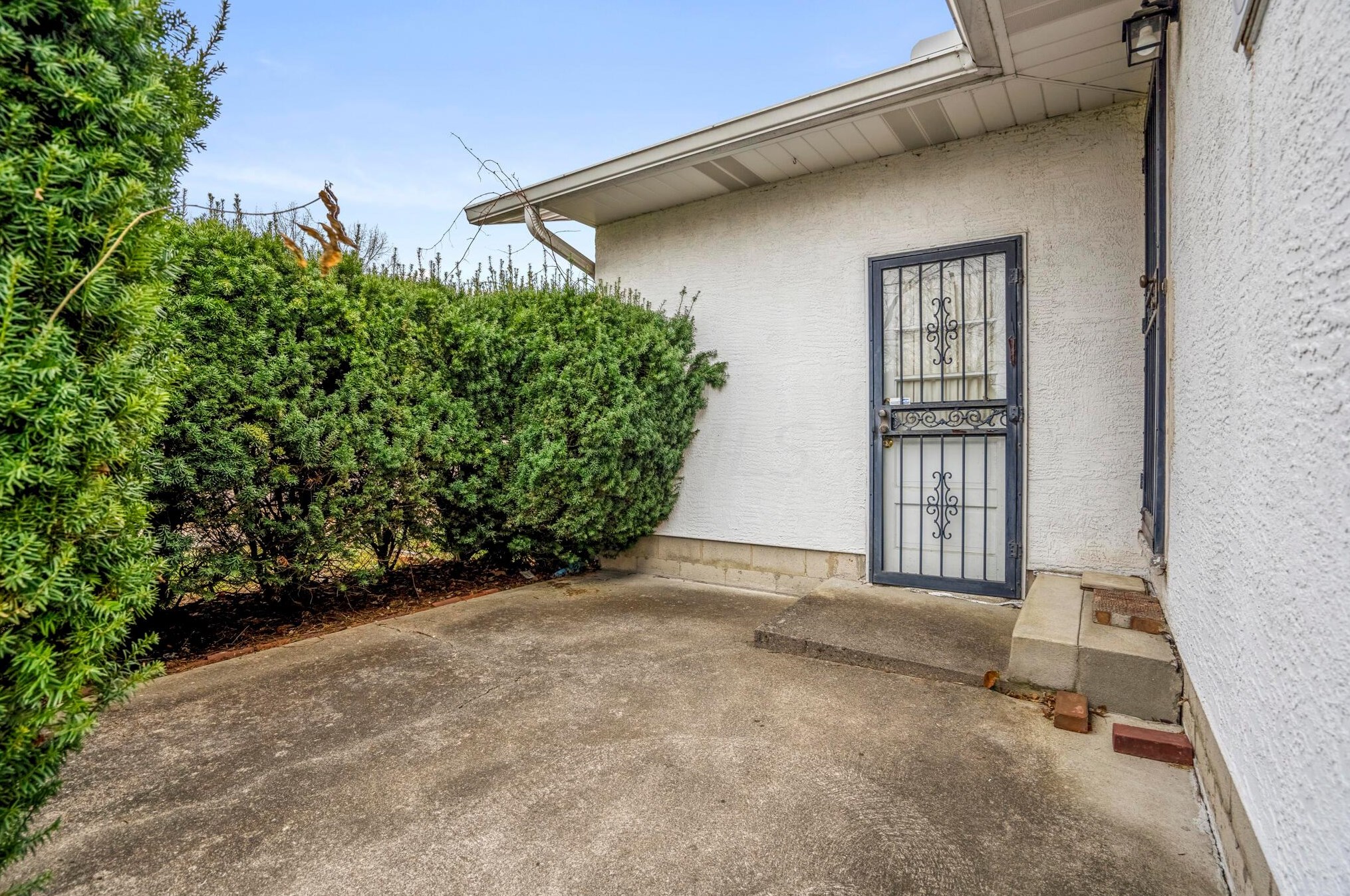 1835 Stetson Rd, Columbus OH 43232-2837 exterior