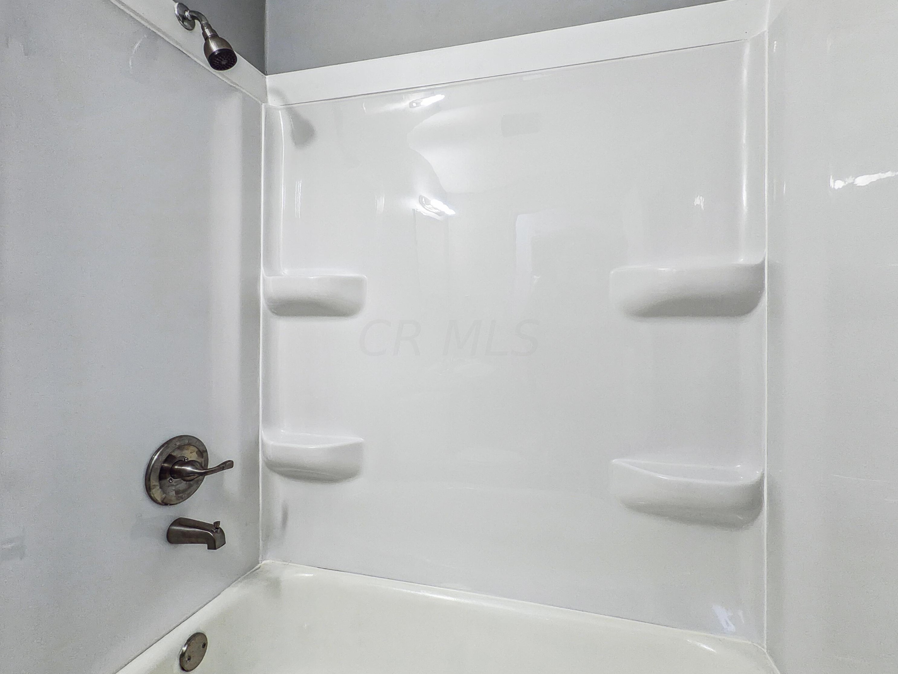 1639 Burley Dr, Columbus OH  43207-2705 exterior