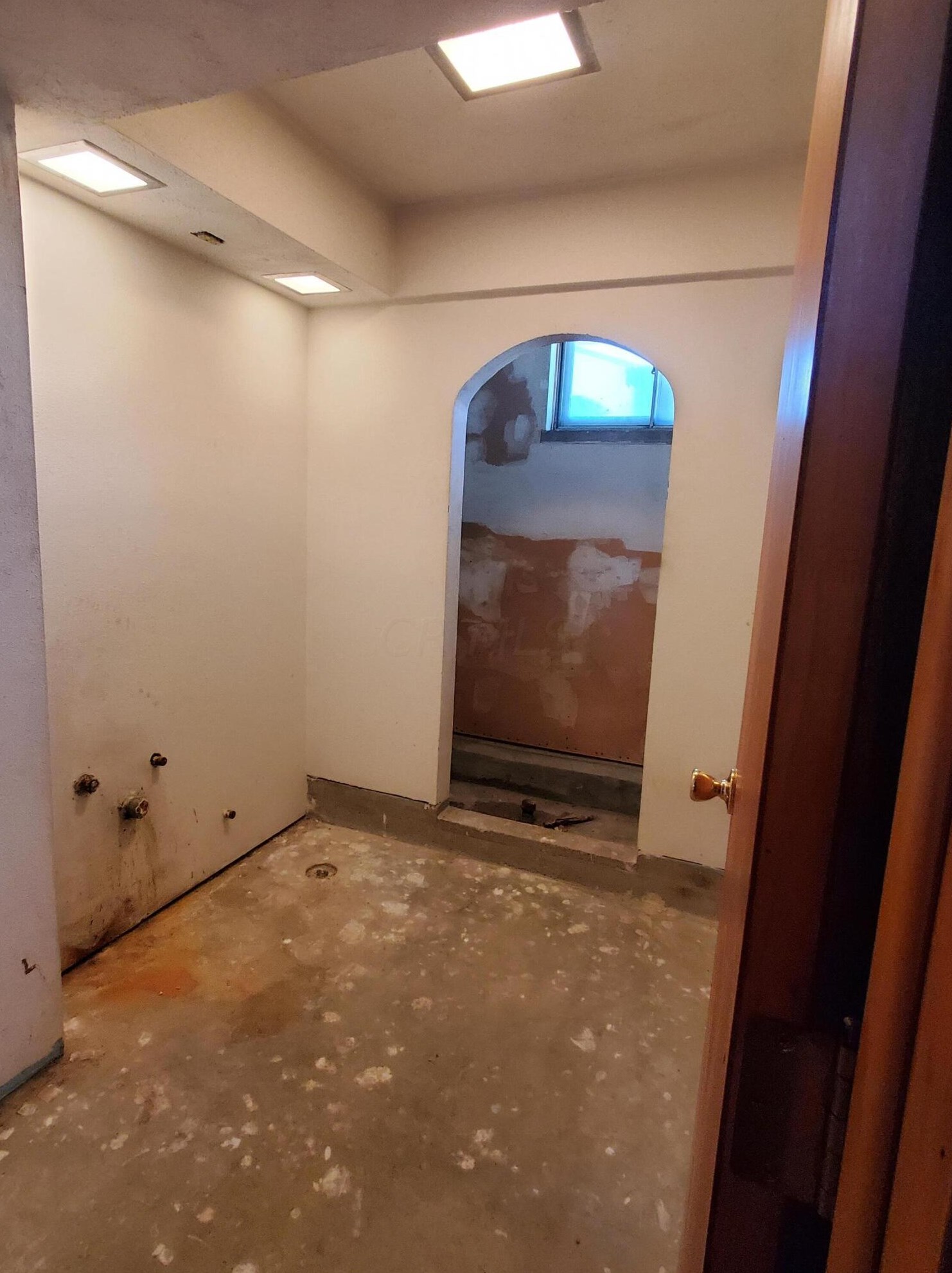 855 Harwood Dr, Columbus OH 43228-2958 exterior