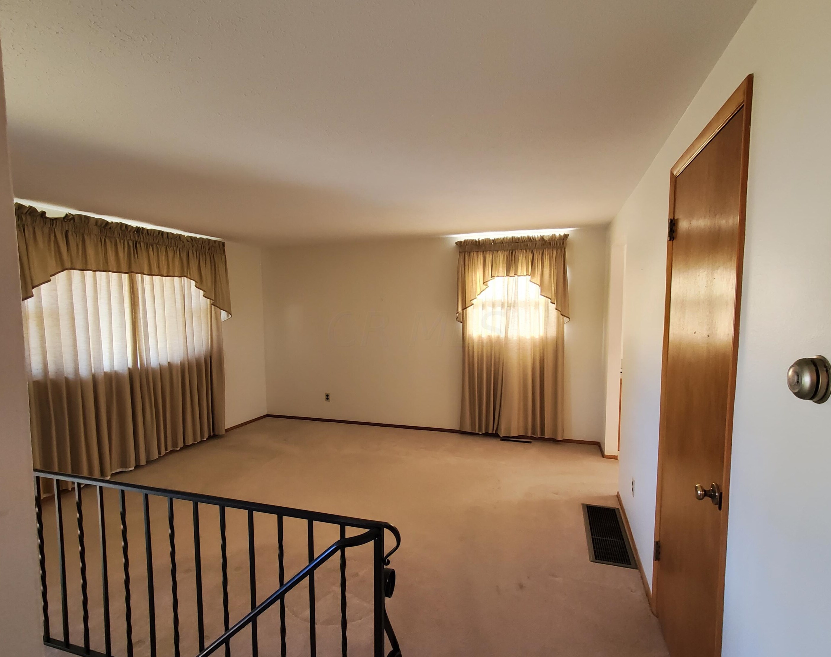 855 Harwood Dr, Columbus OH 43228-2958 exterior