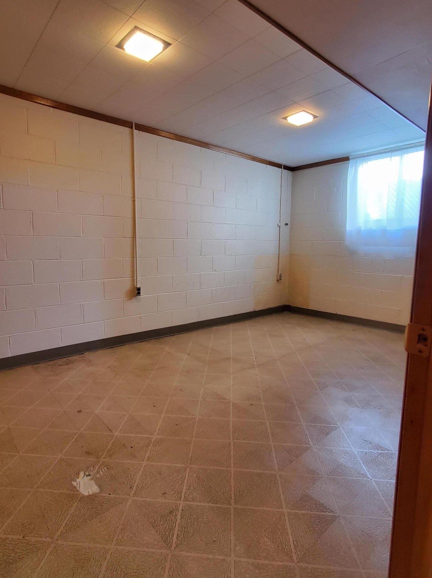 855 Harwood Dr, Columbus OH 43228-2958 exterior