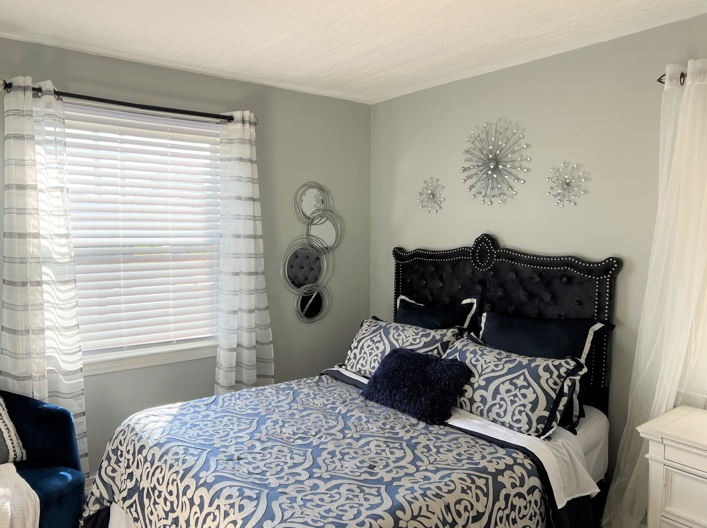 2162 Mound St, Columbus OH 43223-2051 exterior