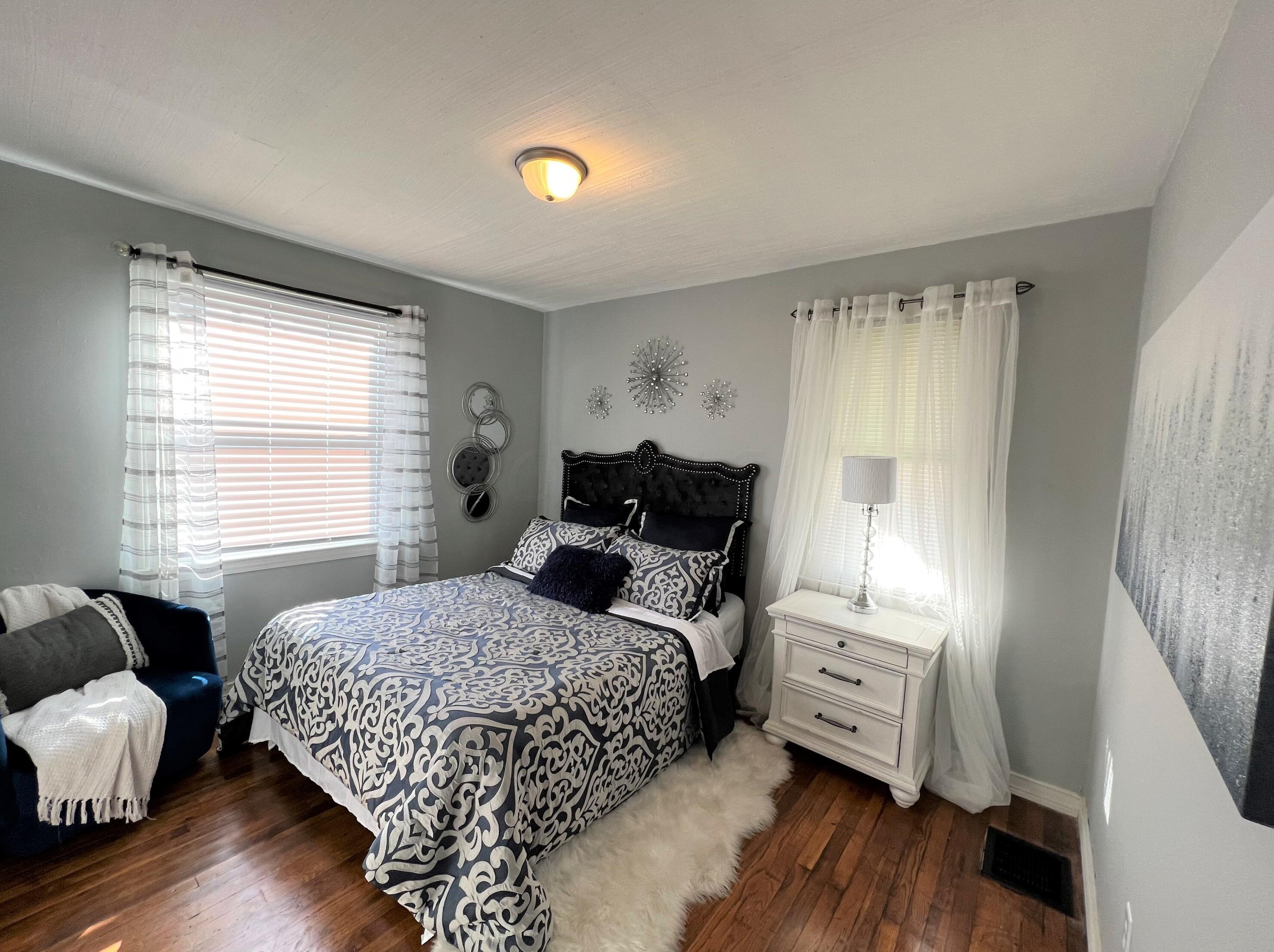 2162 Mound St, Columbus OH 43223-2051 exterior