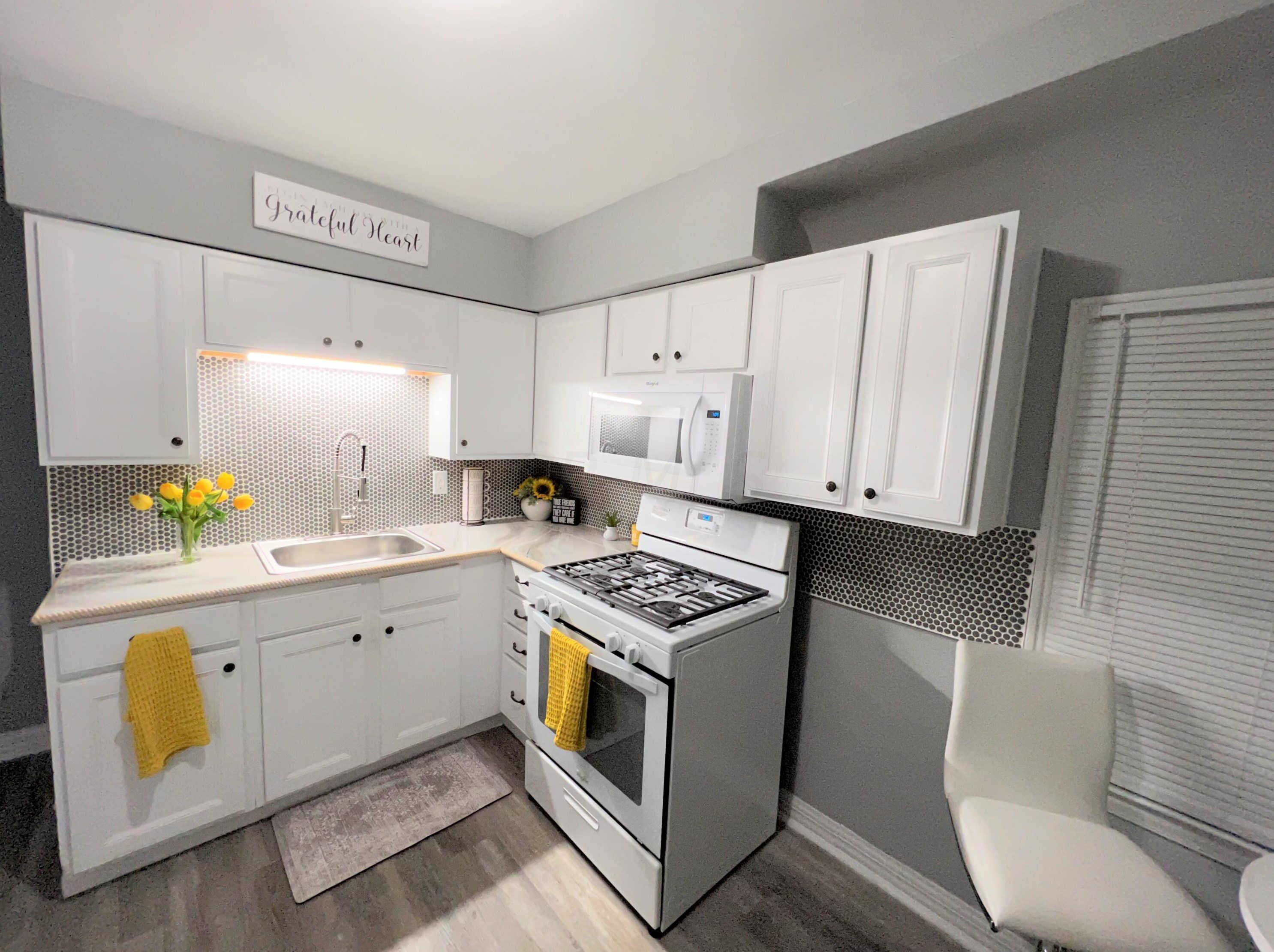 2162 Mound St, Columbus OH 43223-2051 exterior