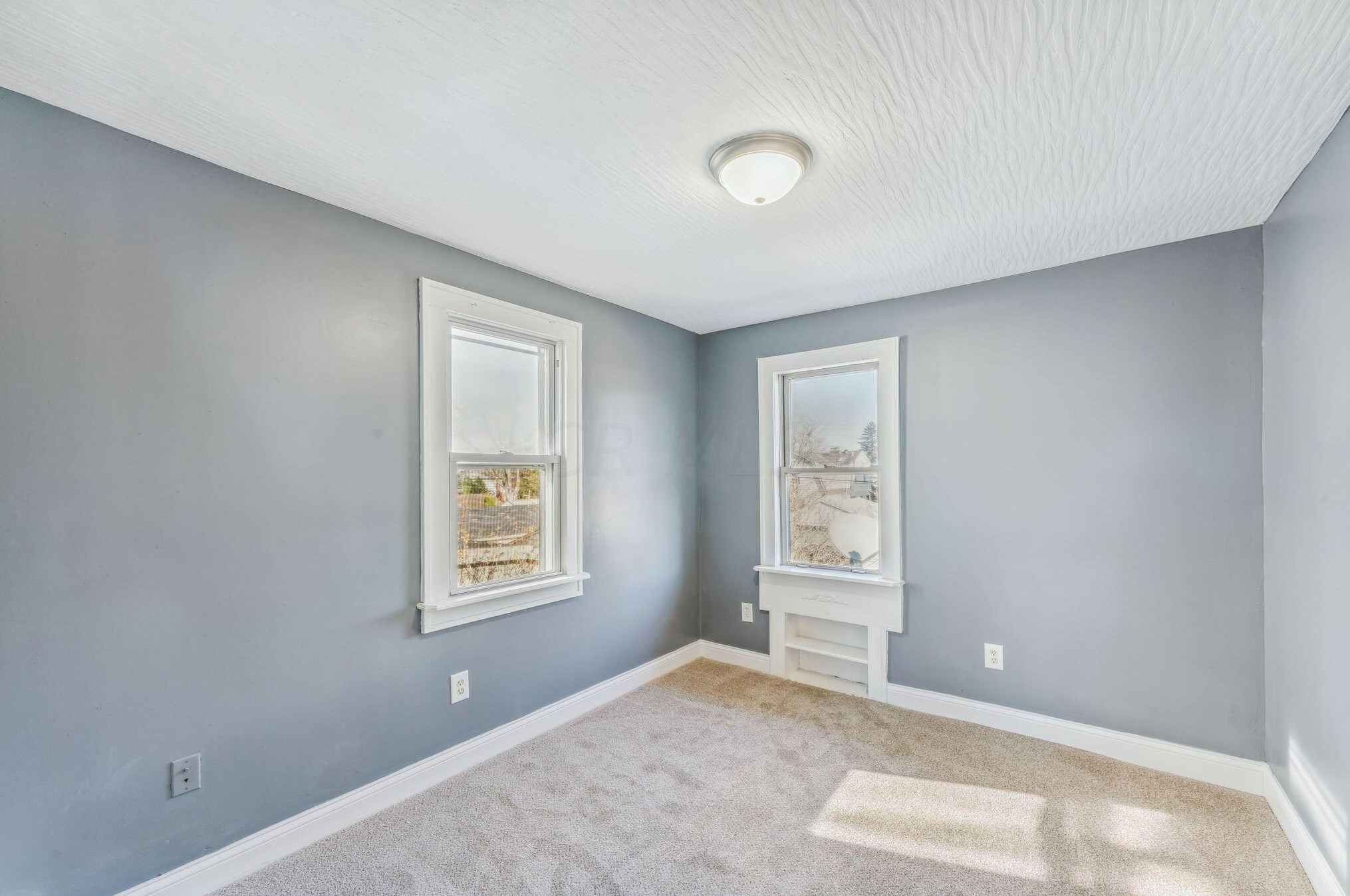 150 Brinker Ave, Columbus OH 43204-1367 exterior