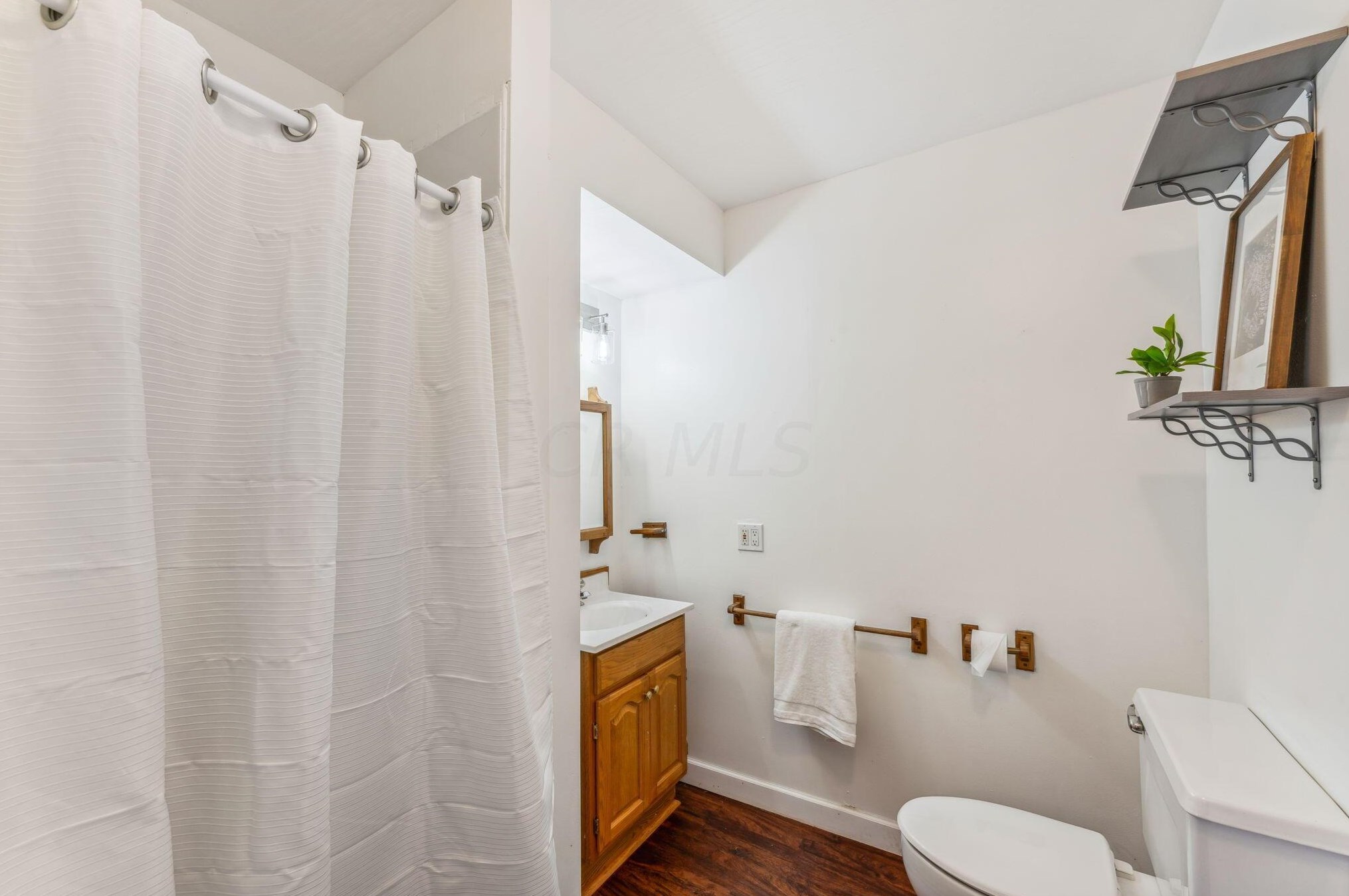 150 Brinker Ave, Columbus OH 43204-1367 exterior