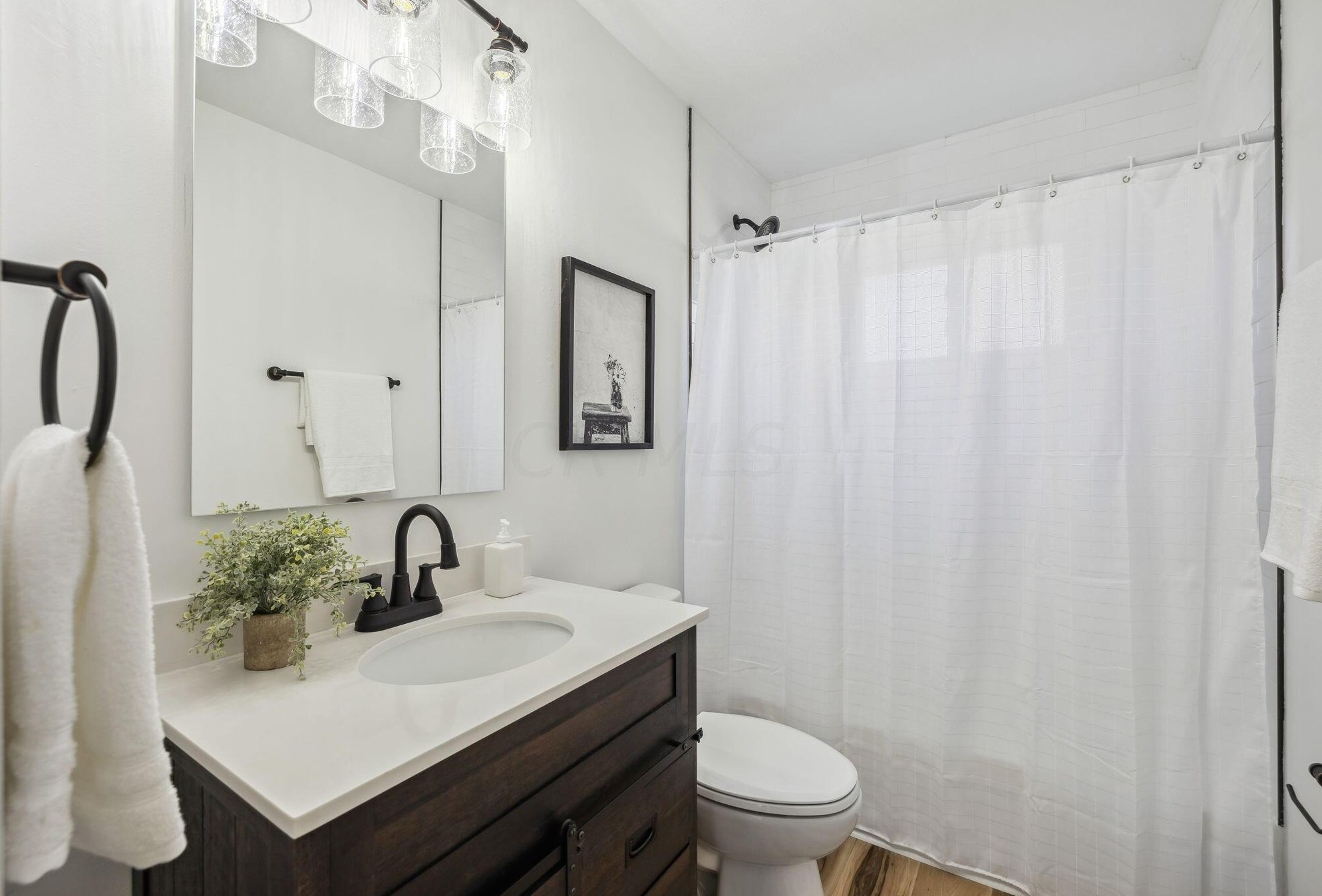 5166 Rutledge Dr, Columbus OH 43232-5853 exterior