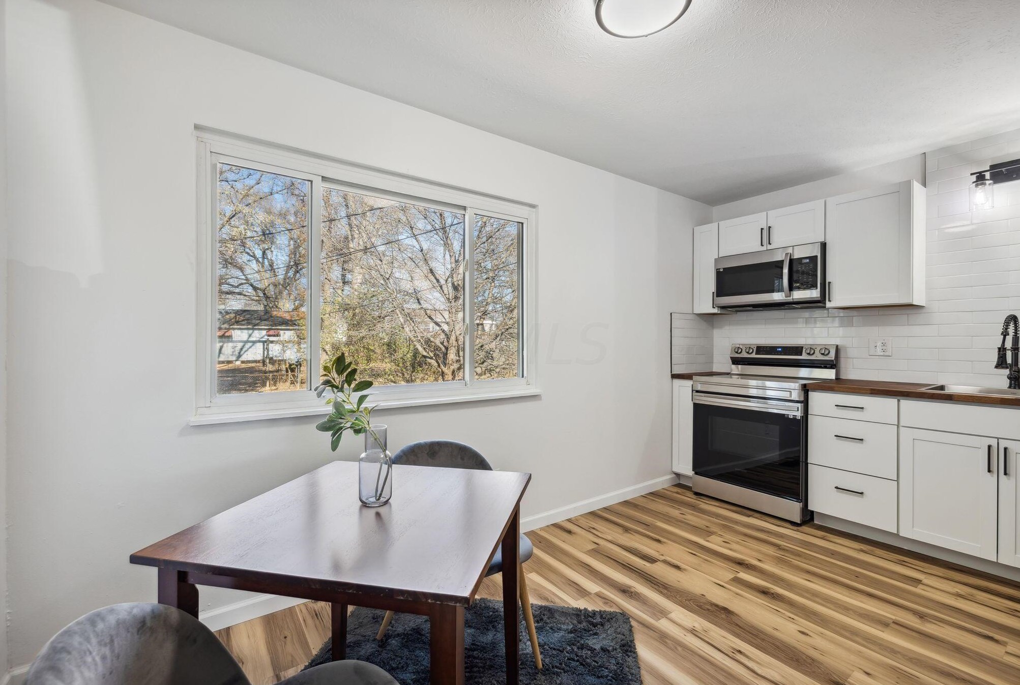 5166 Rutledge Dr, Columbus OH 43232-5853 exterior