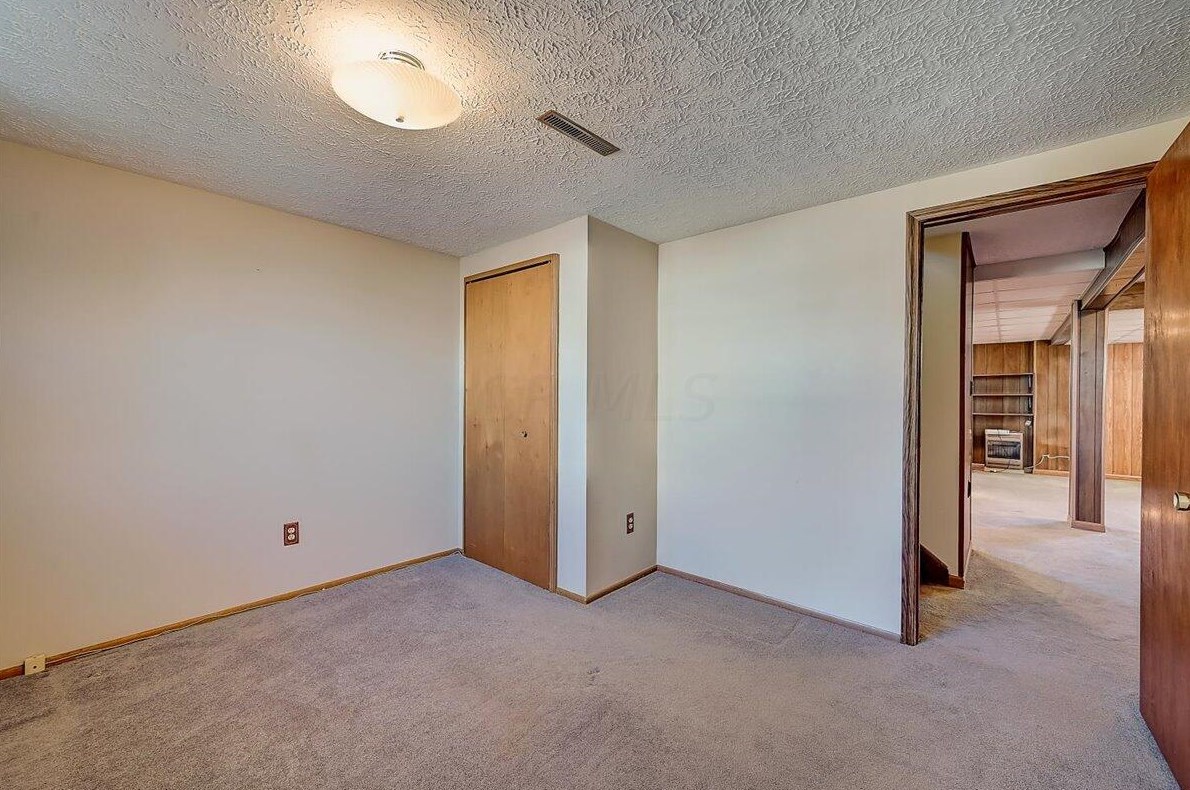 5003 Fishburn St, Columbus OH 43207-5041 exterior