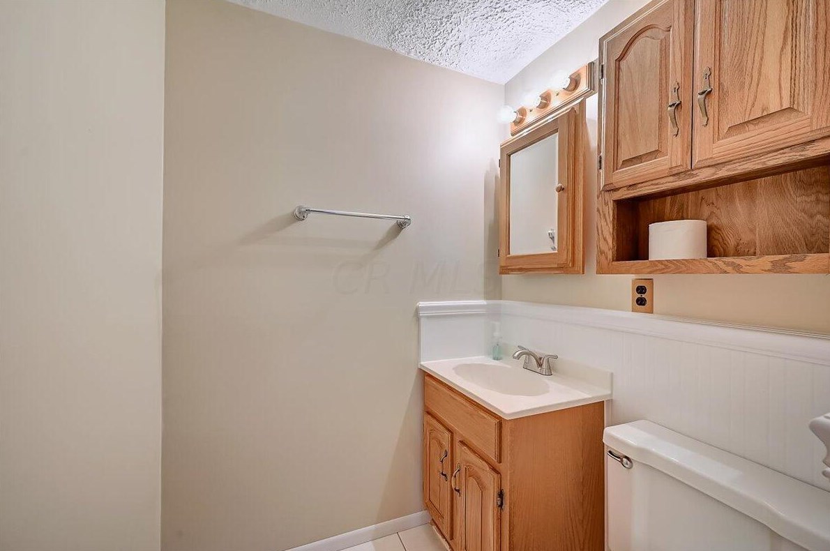 5003 Fishburn St, Columbus OH 43207-5041 exterior